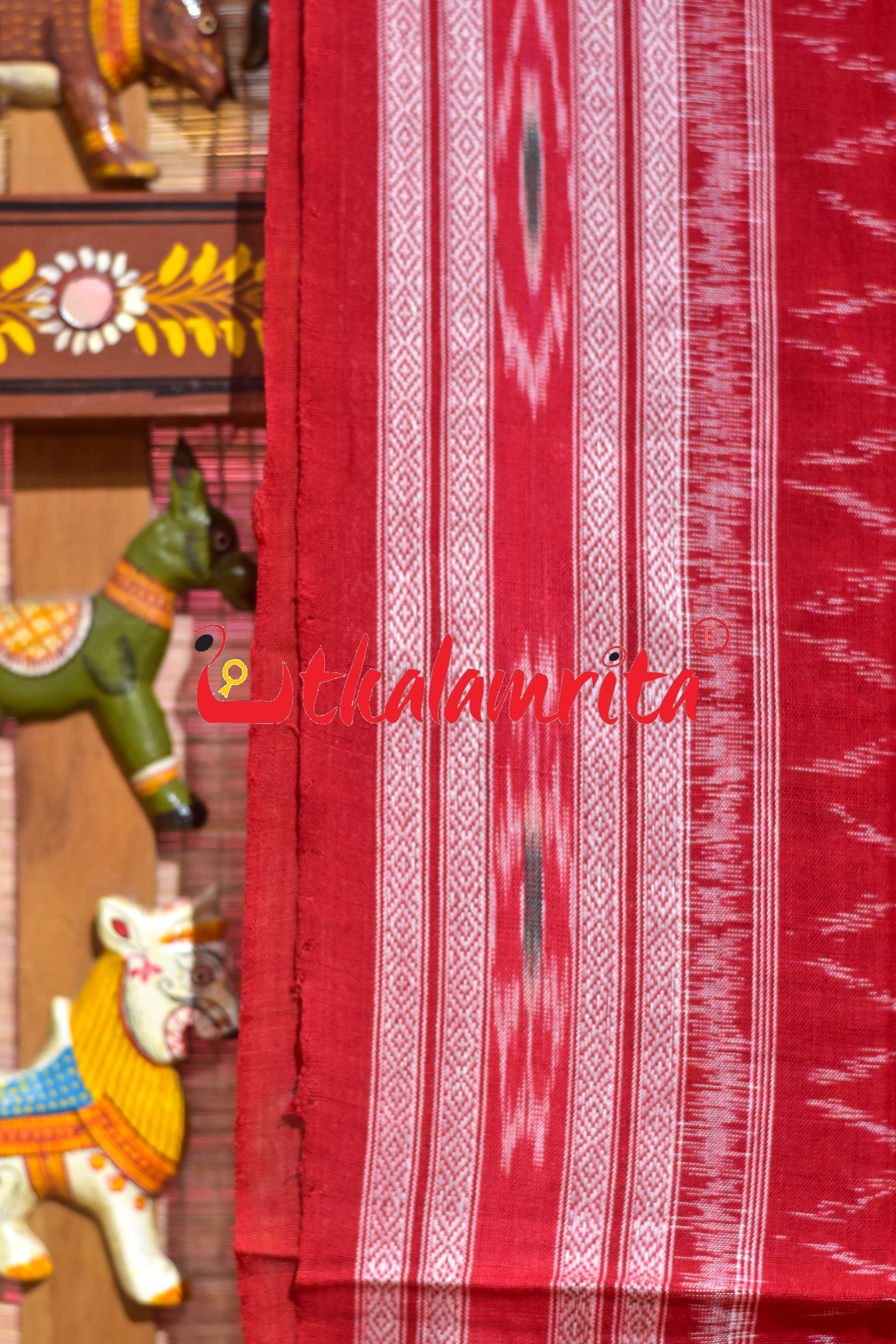 Self Red Chhatu Design Khandua Cotton Saree