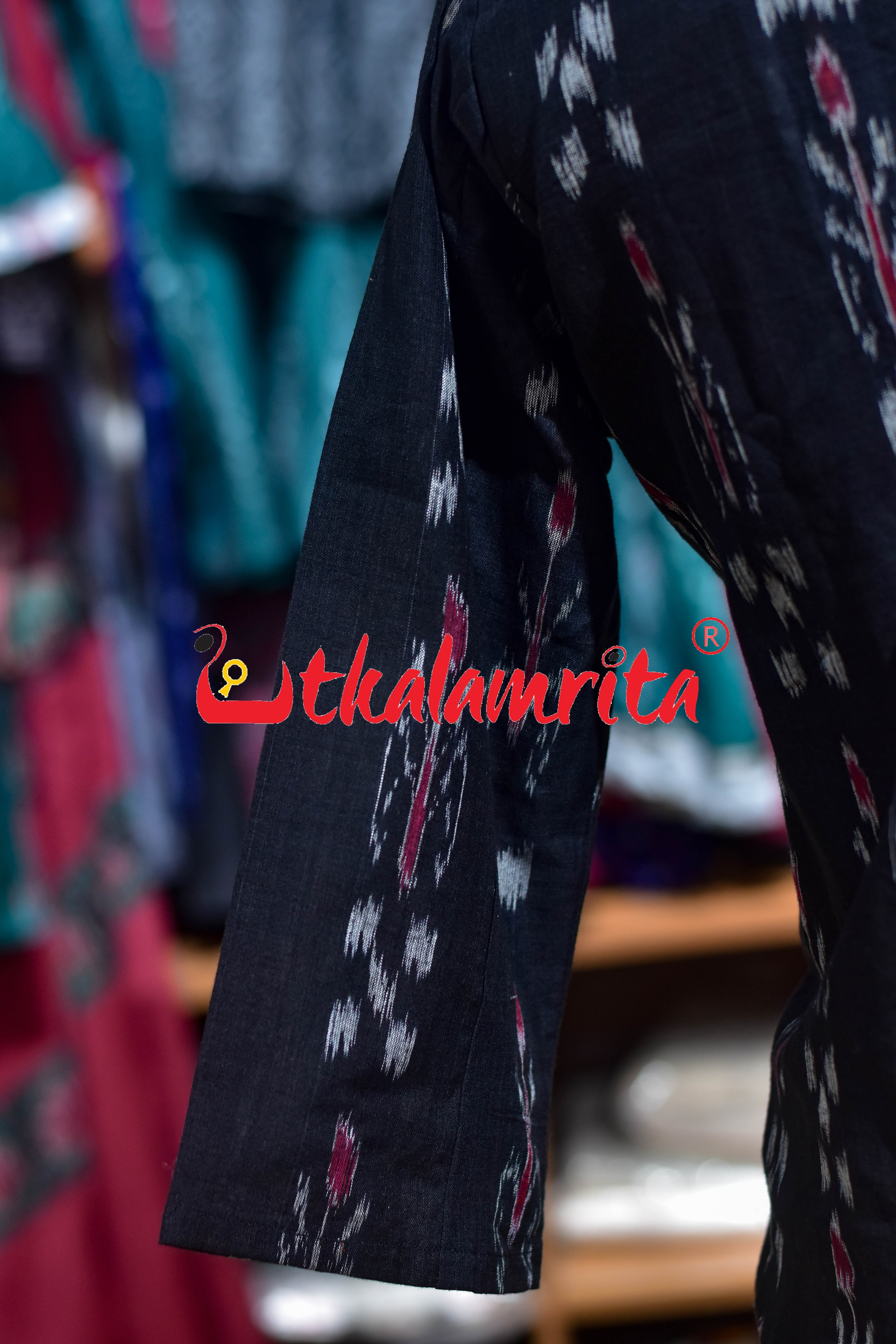 Black Pasapali and Kadha (Ladies' Crop Top)