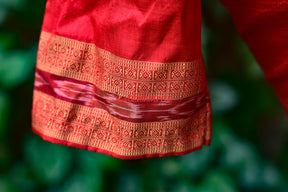 Red Fish Bandha Border Dancer Silk (Blouse Piece)
