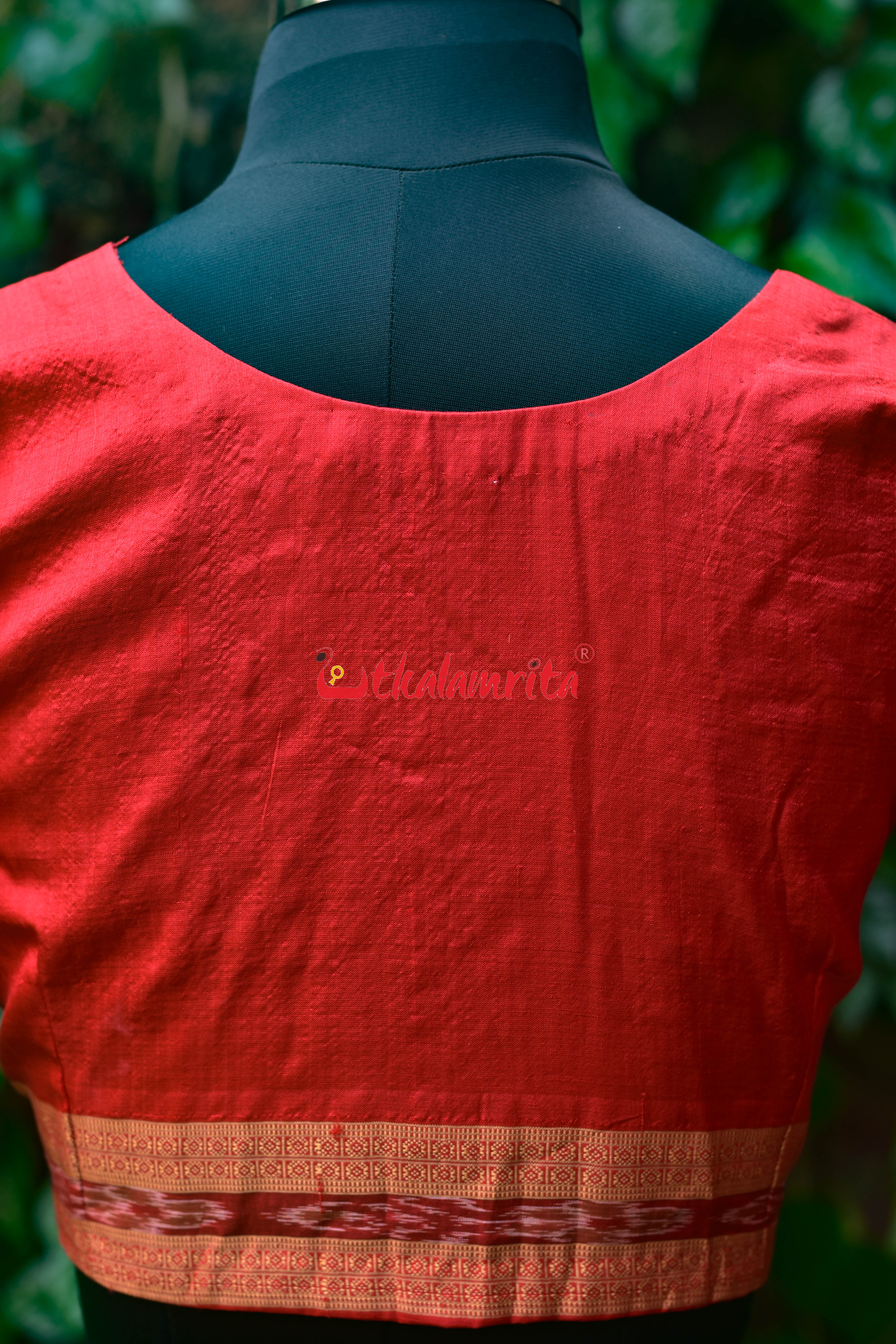 Red Fish Bandha Border Dancer Silk (Blouse Piece)