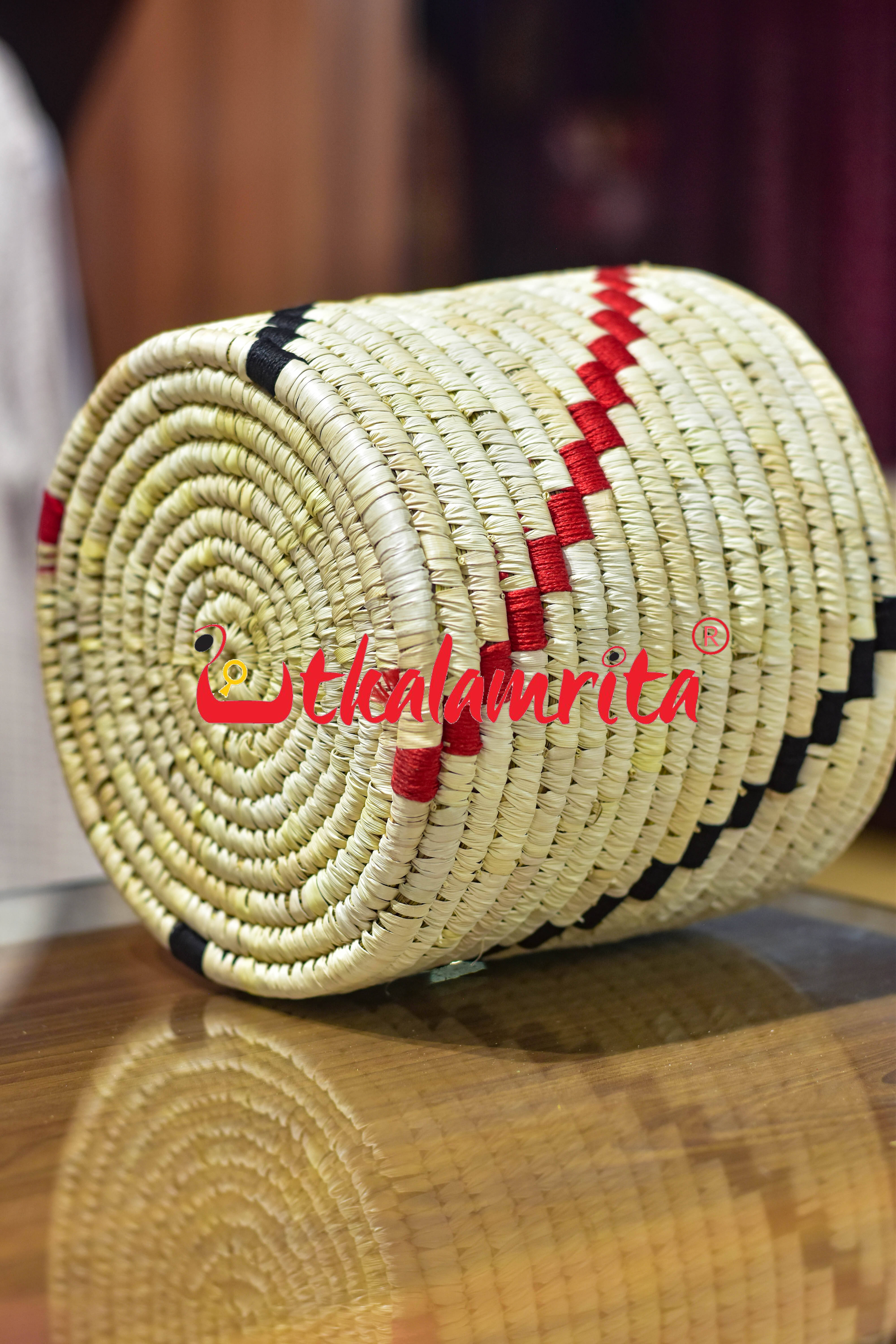 Black-Red Sabai Grass Planter- Medium