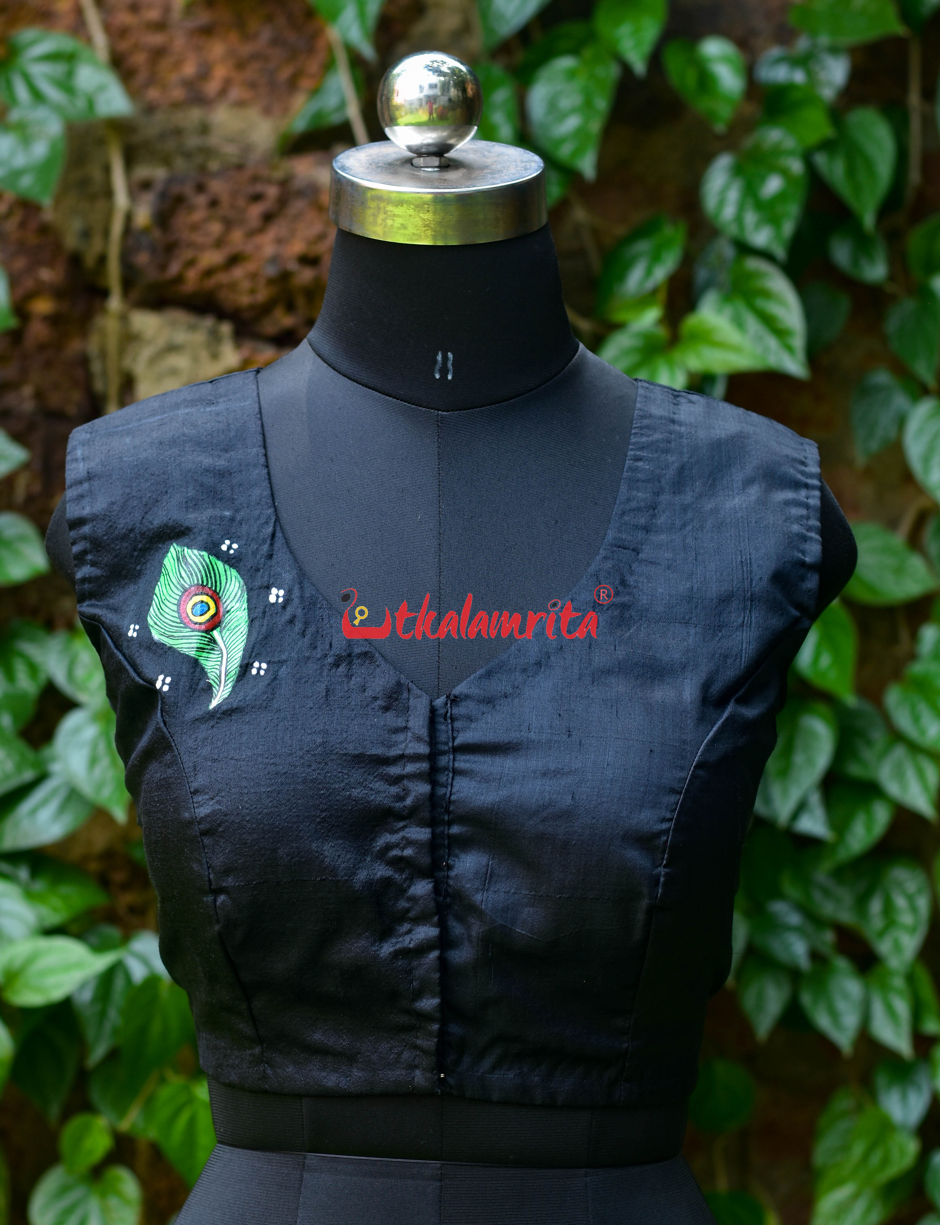 Black Bandha Border Silk Mayura Pucha (Blouse Piece)