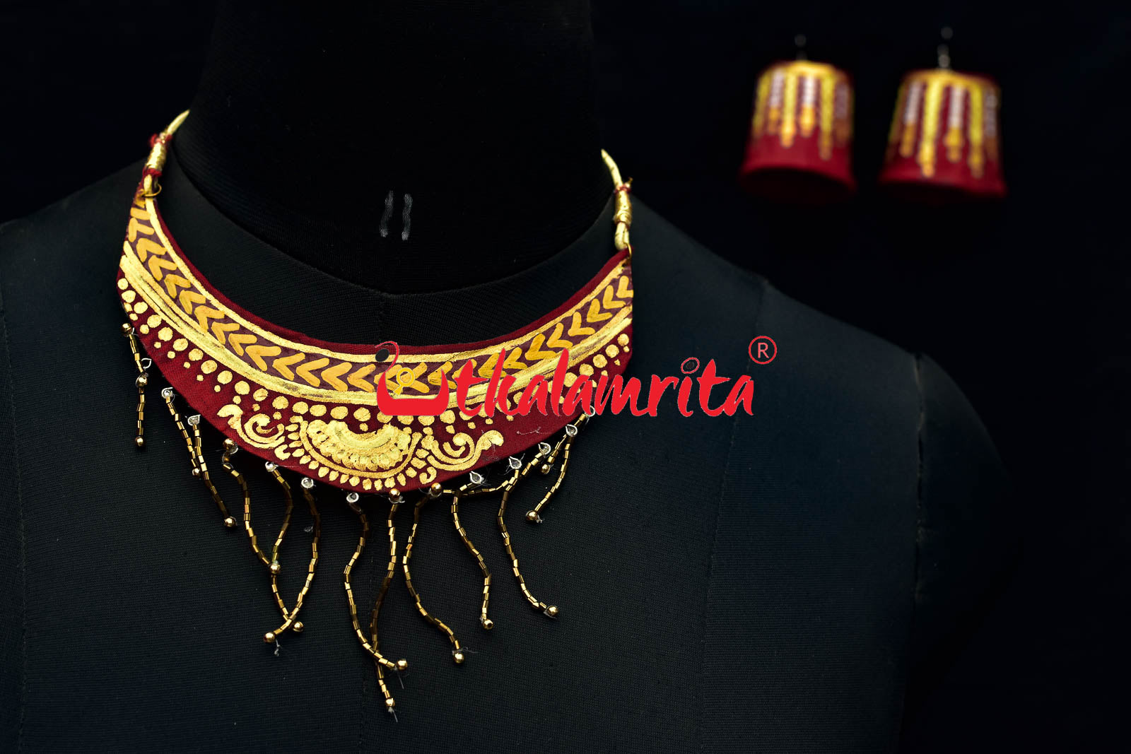 Red With Golden Touch Jewellery Set