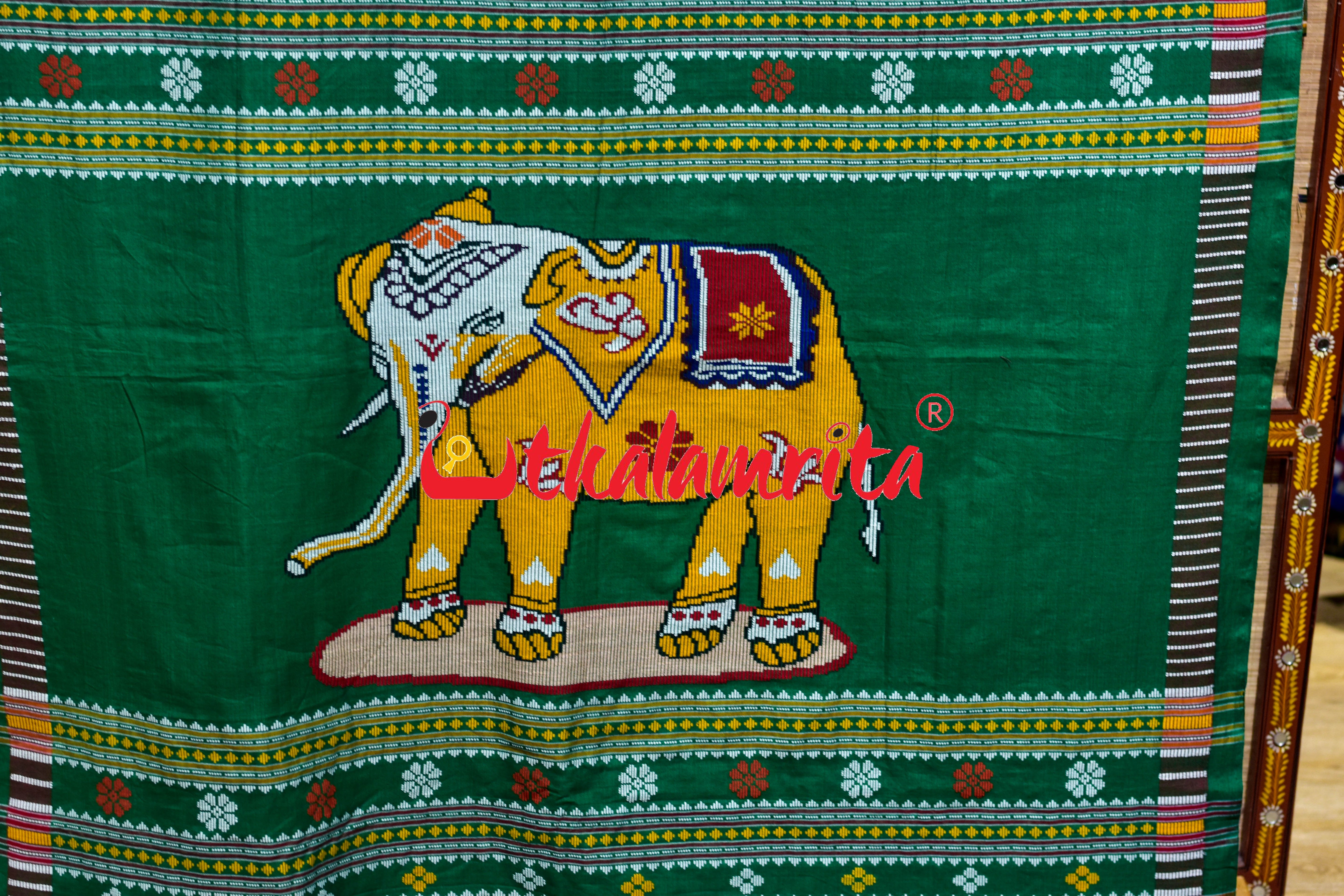 Green Hati Anchal Dhalapathar Cotton Saree