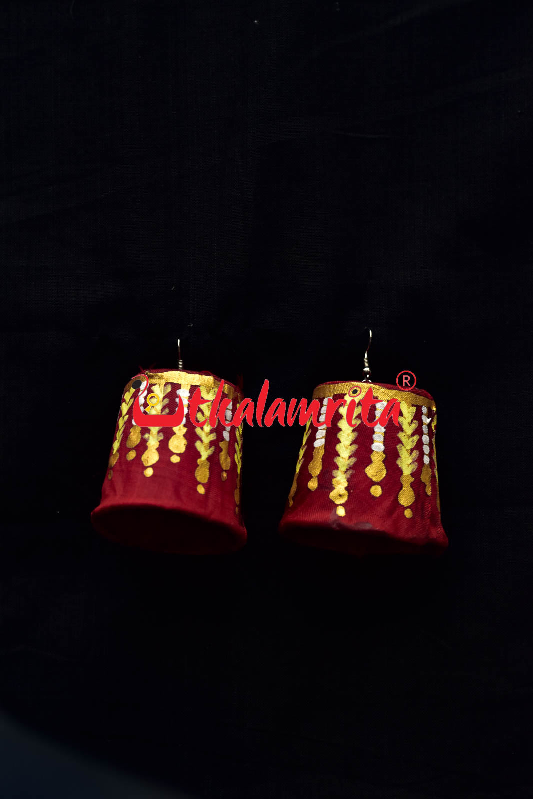 Red With Golden Touch Jewellery Set