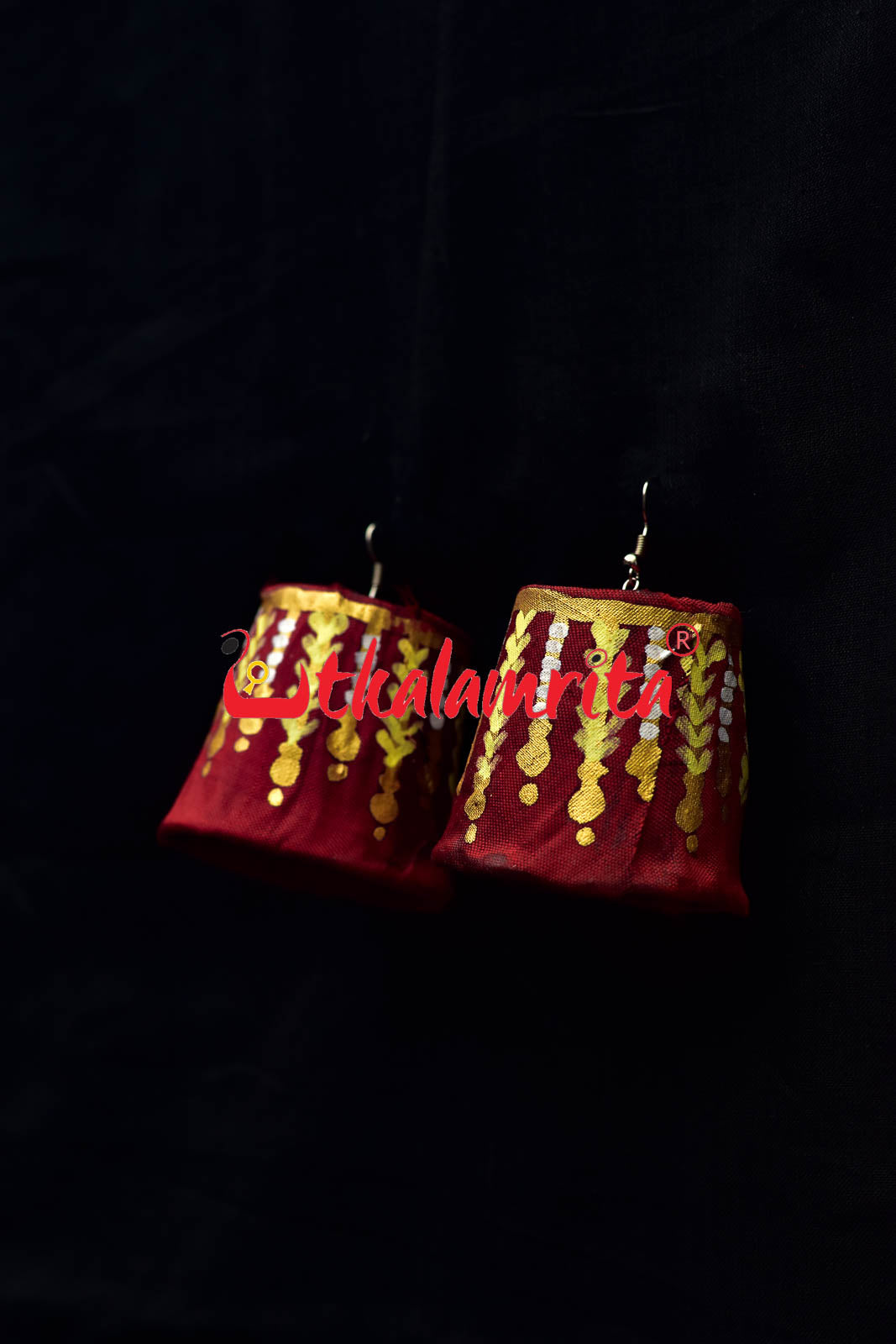 Red With Golden Touch Jewellery Set