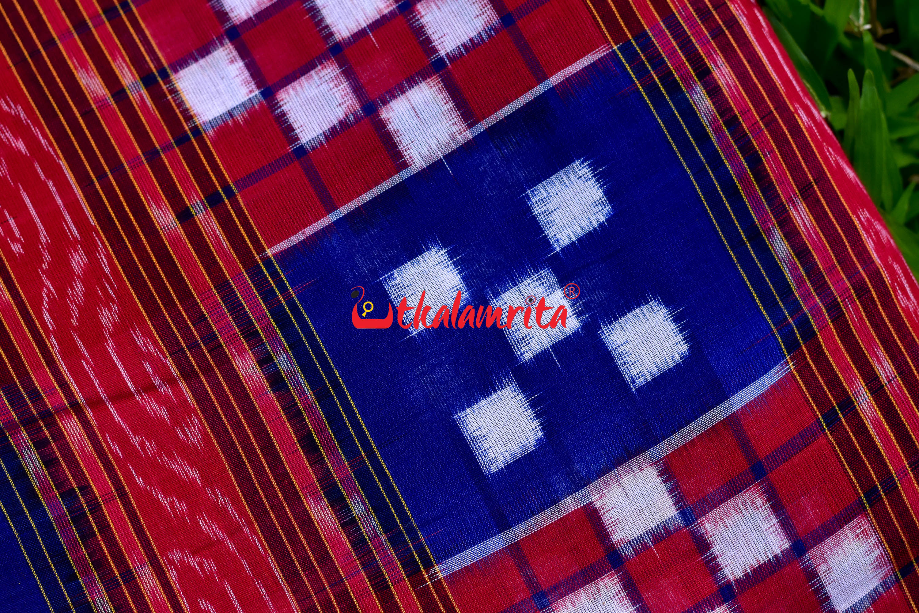 5 Kuthi Bichitrapuri Red Blue (Fabric)