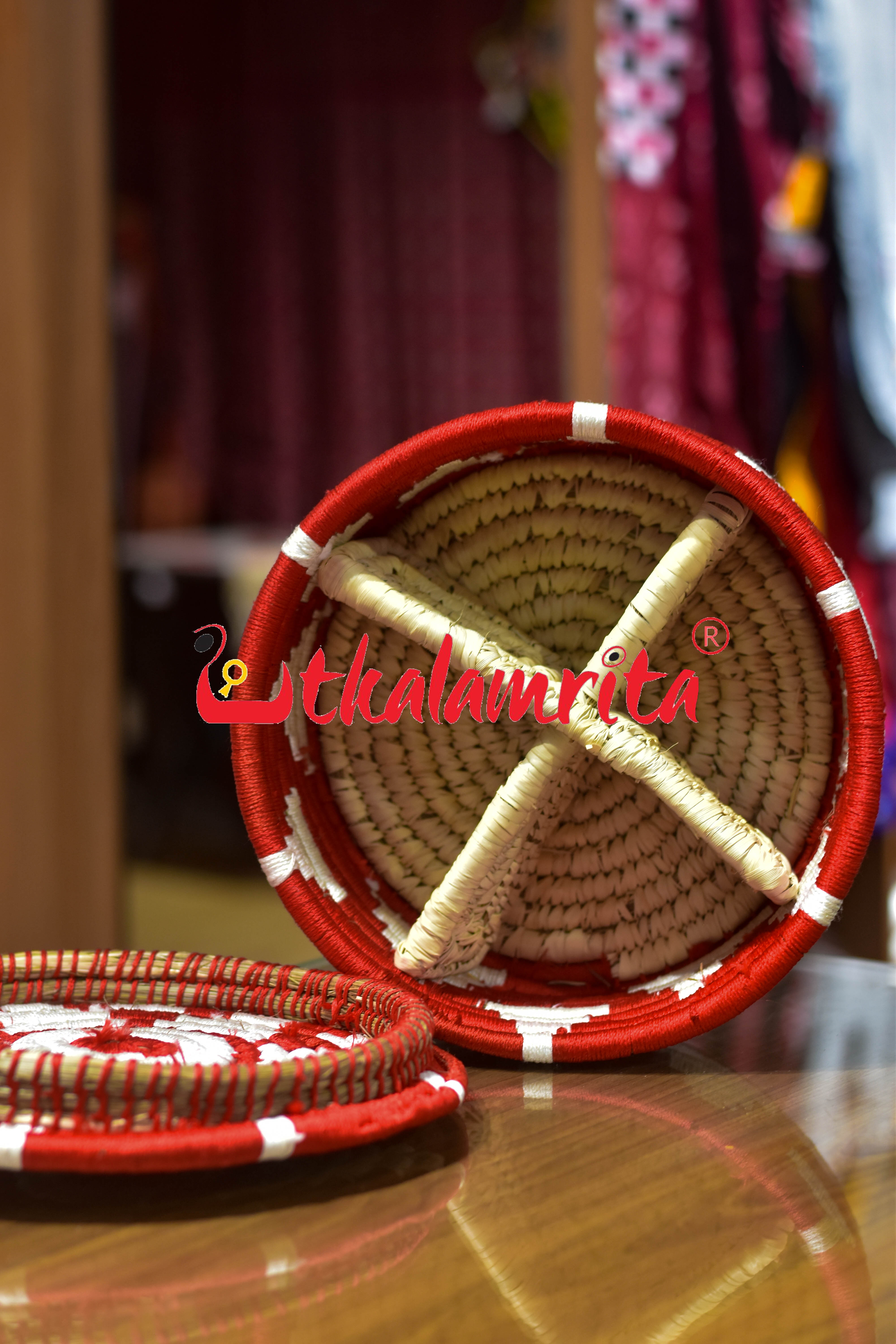 Sabai Grass Red Roti Box 4 Chambers