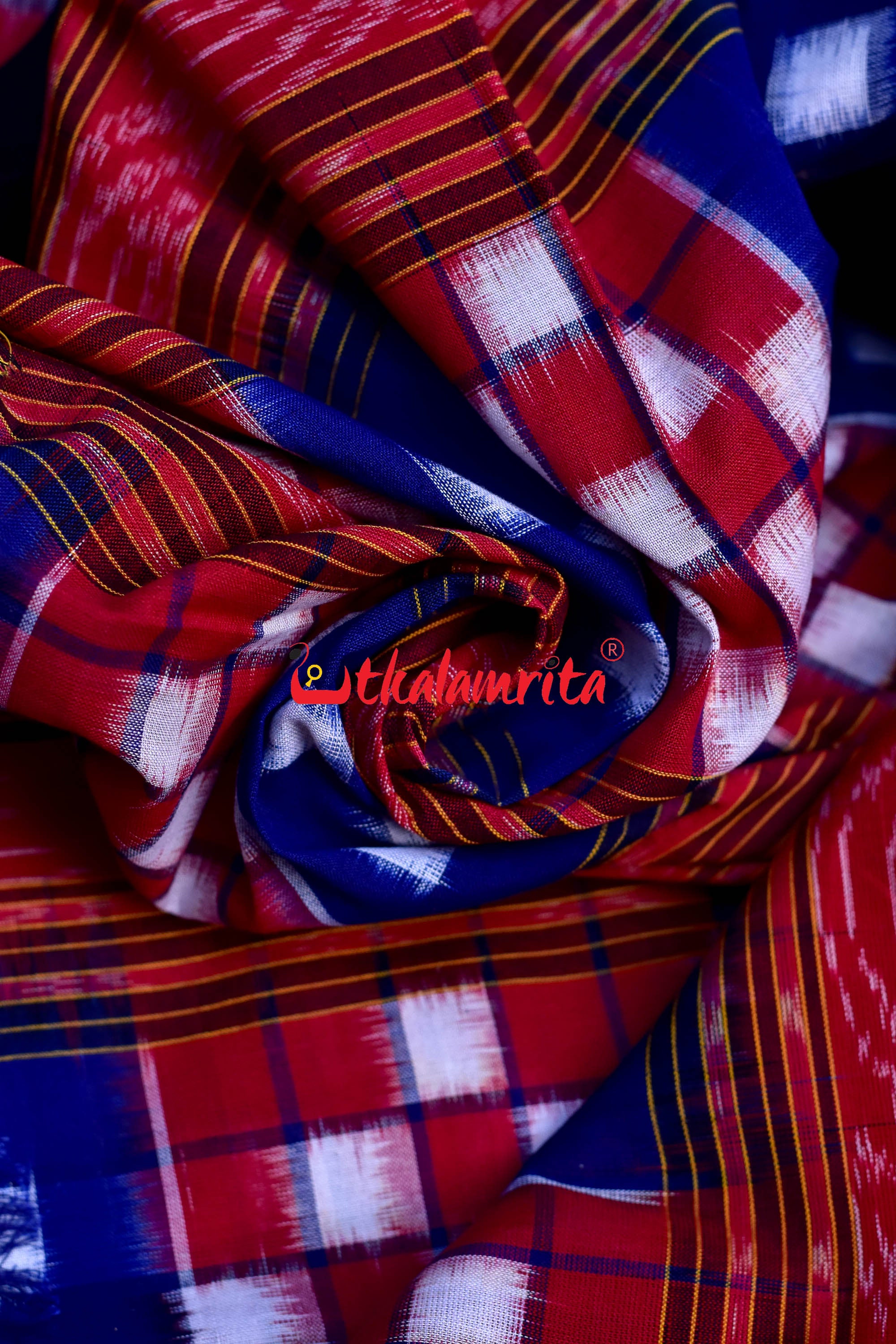5 Kuthi Bichitrapuri Red Blue (Fabric)
