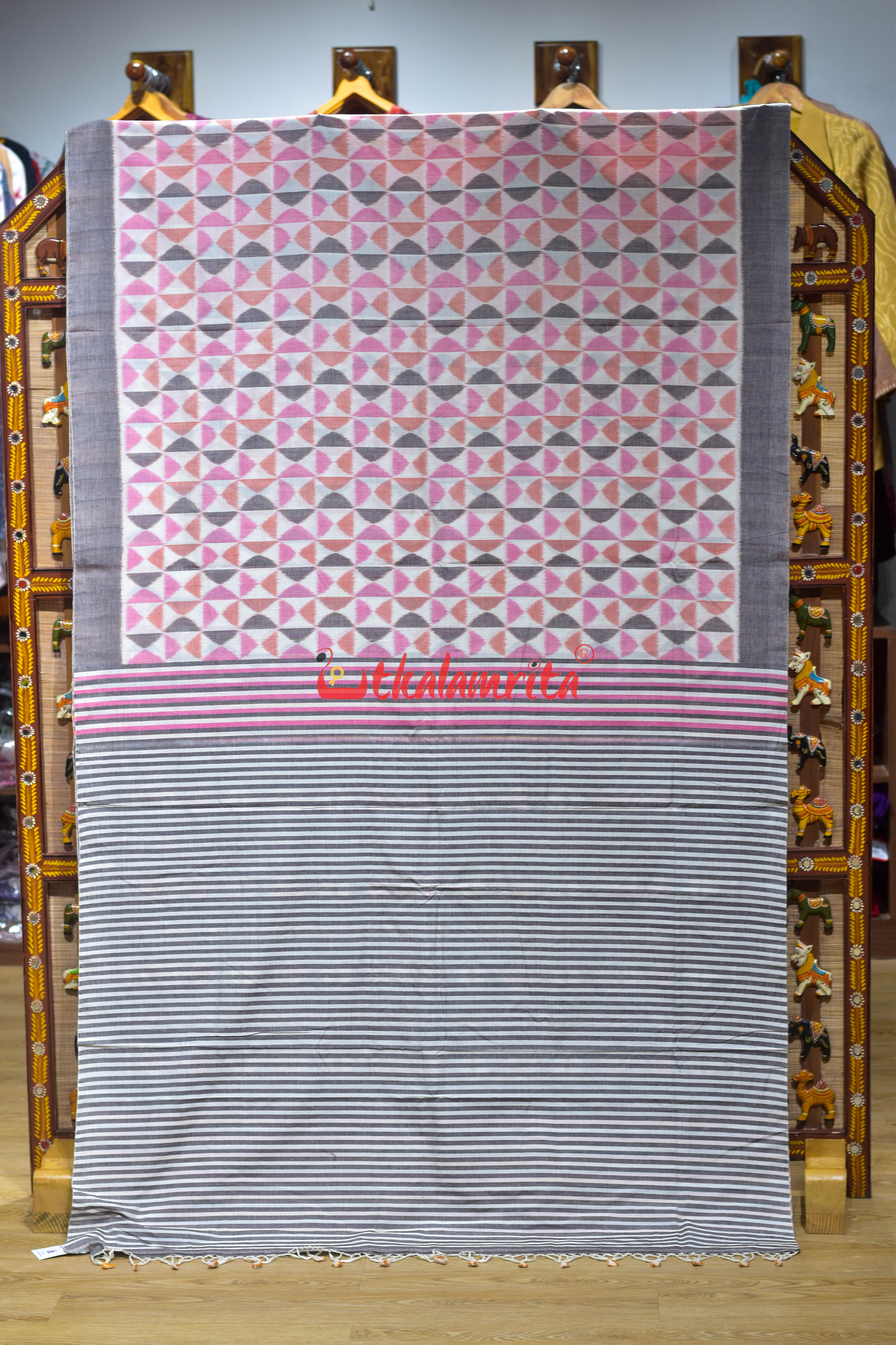 Pink Optical Illusions Patli Khandua Cotton Saree