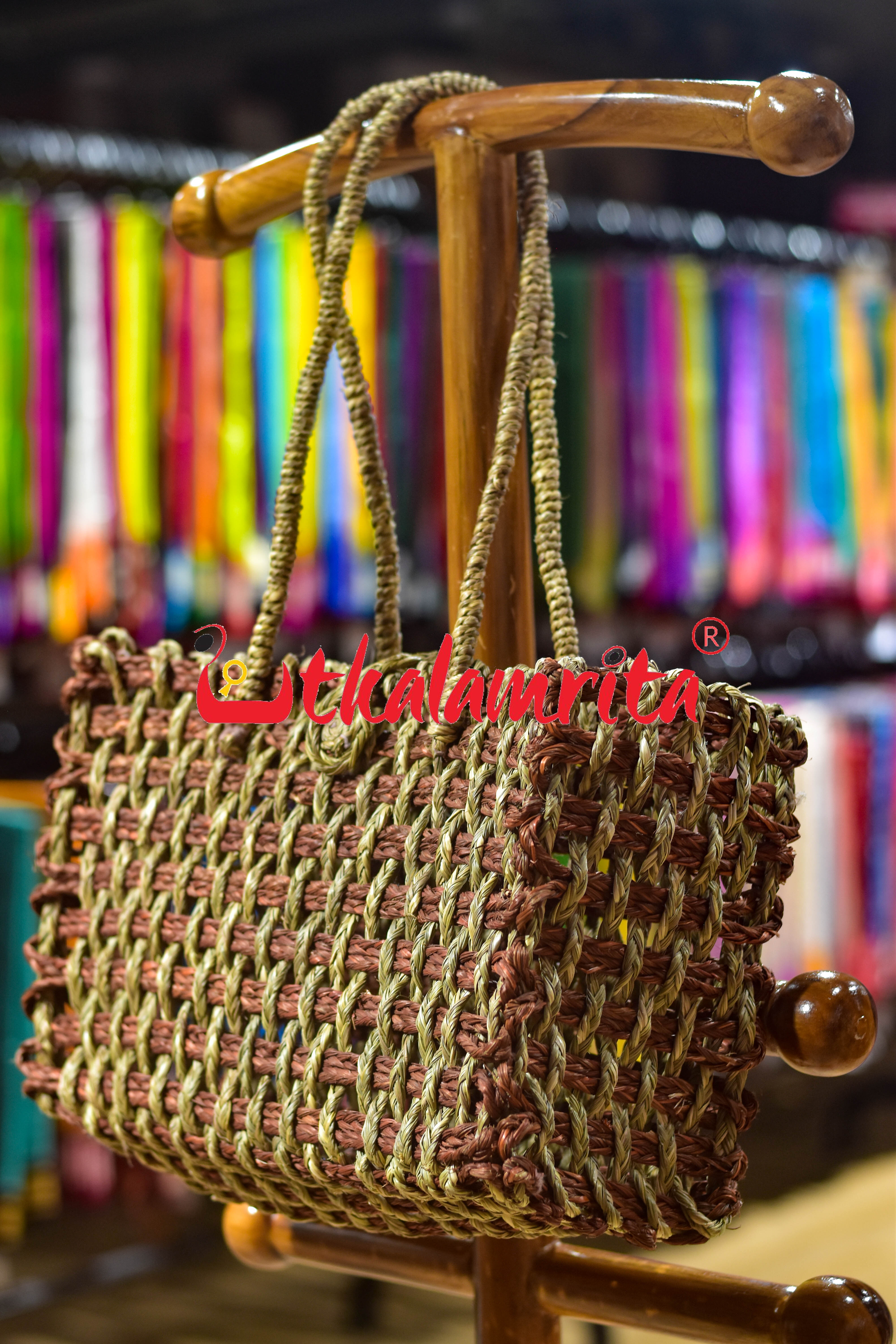 Sabai Grass Jali Bag Medium (Natural-Rust)