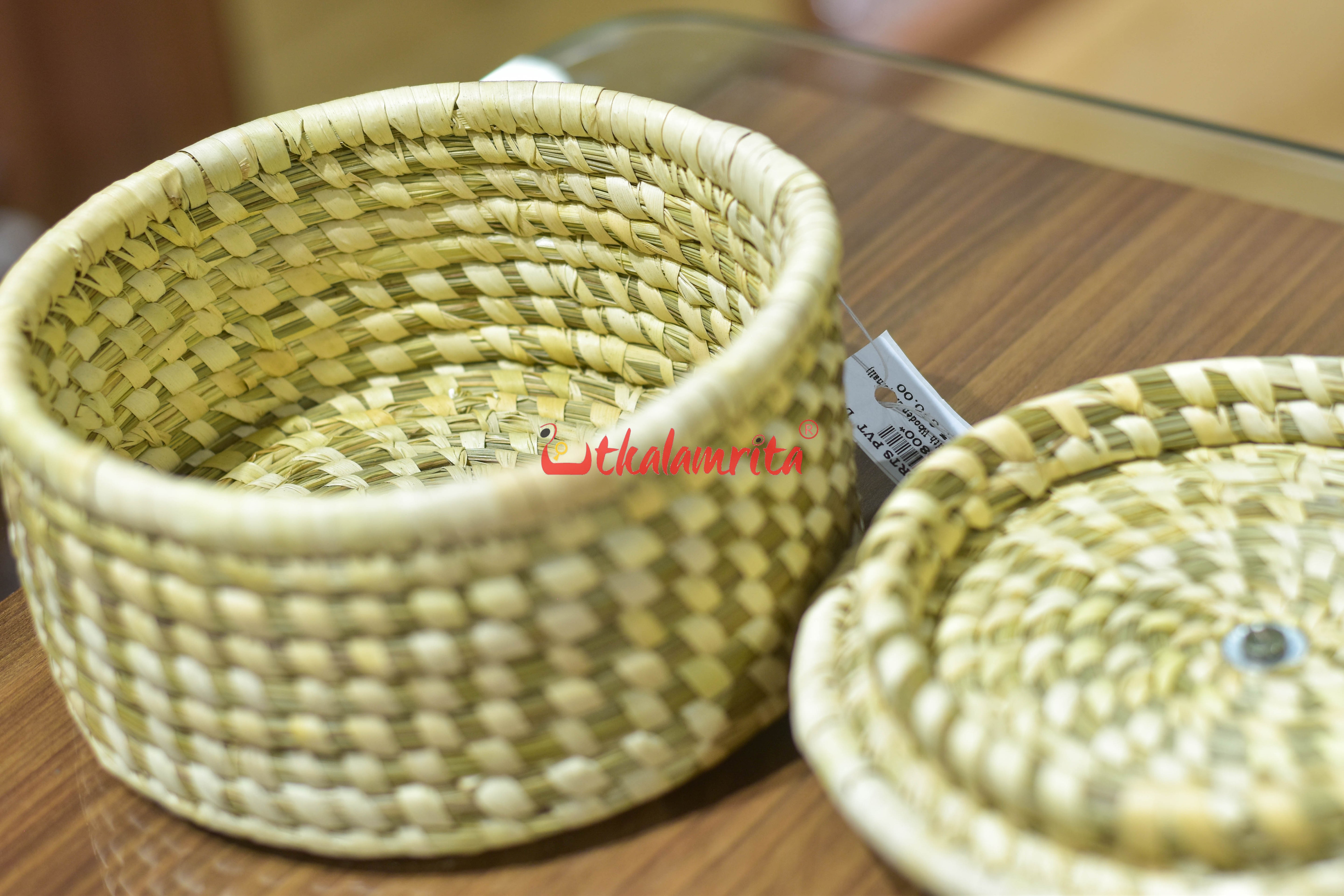 Sabai Grass Roti Box with Wooden Lid (Small)
