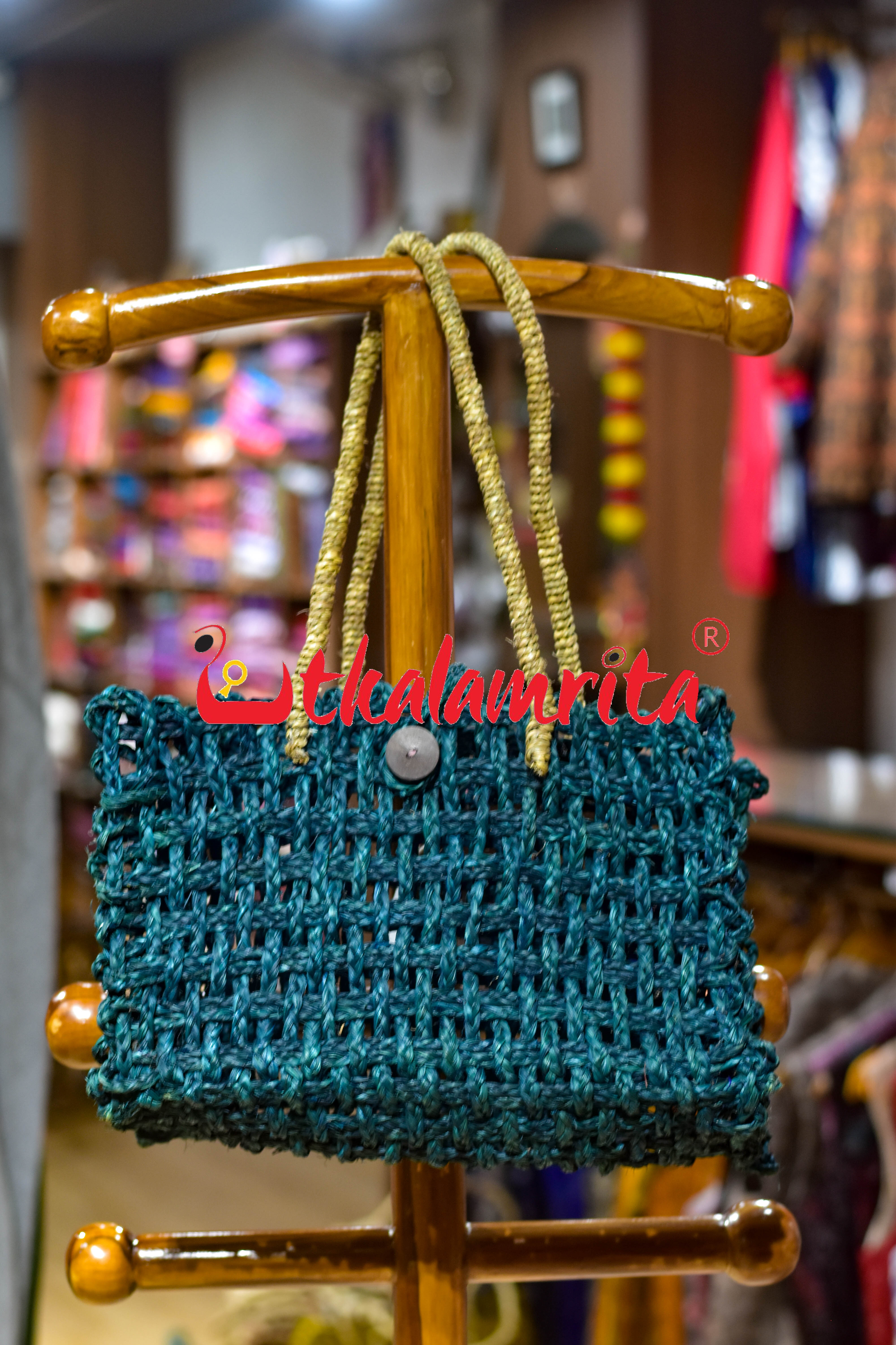 Sabai Grass Jali Bag Medium (Deep Green)