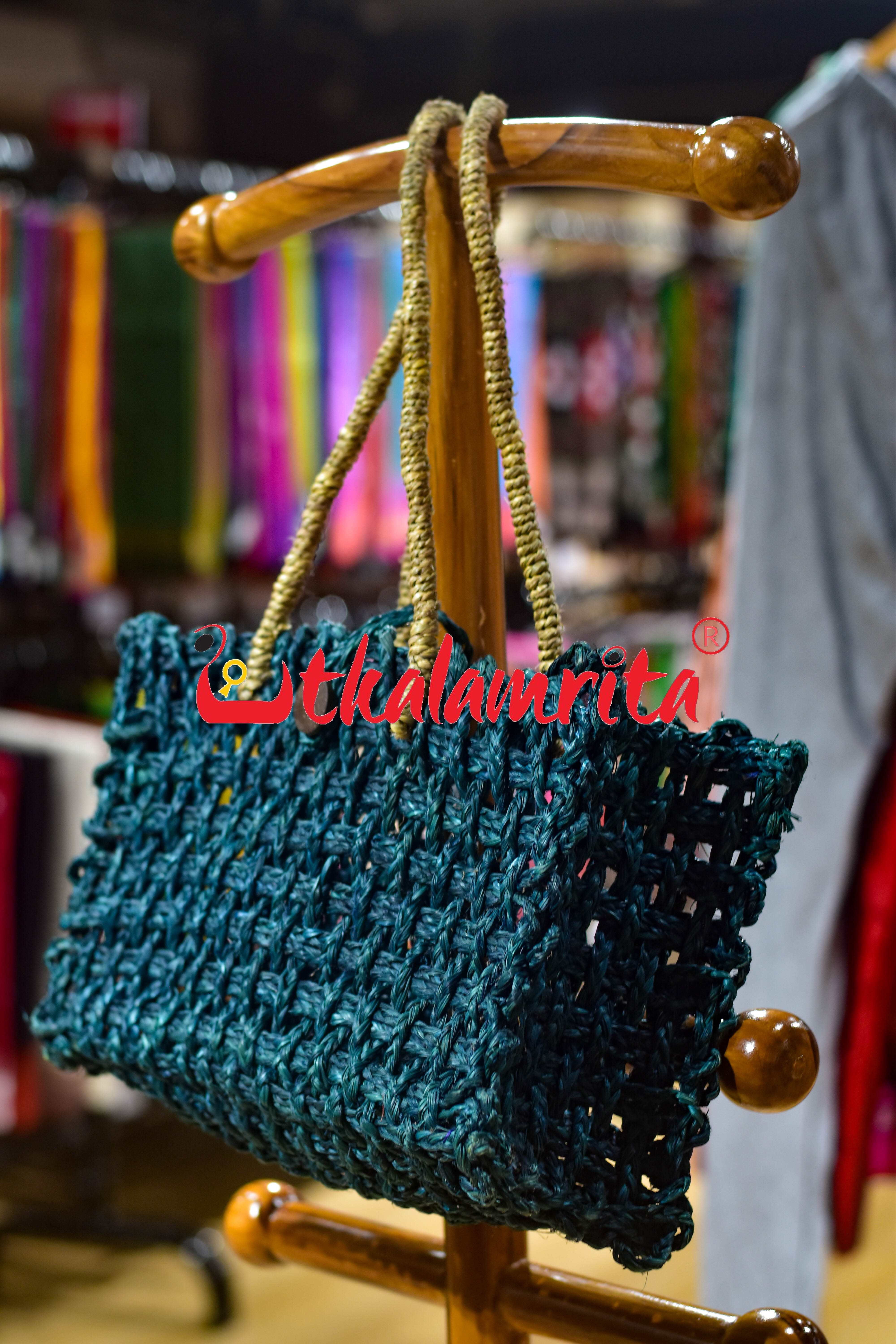 Sabai Grass Jali Bag Medium (Deep Green)