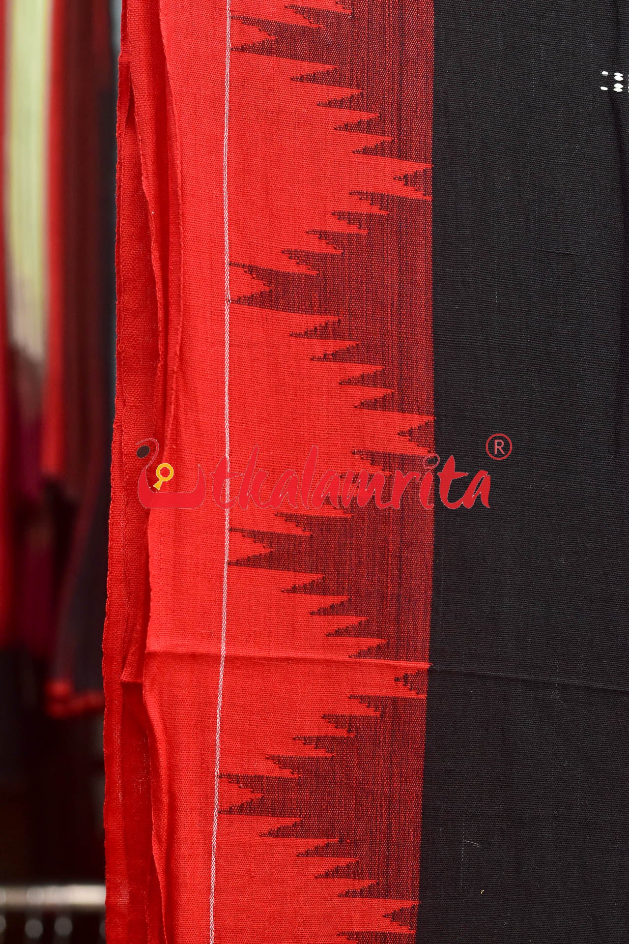 Black Ganga Jamuna Fish Kotpad Cotton Saree