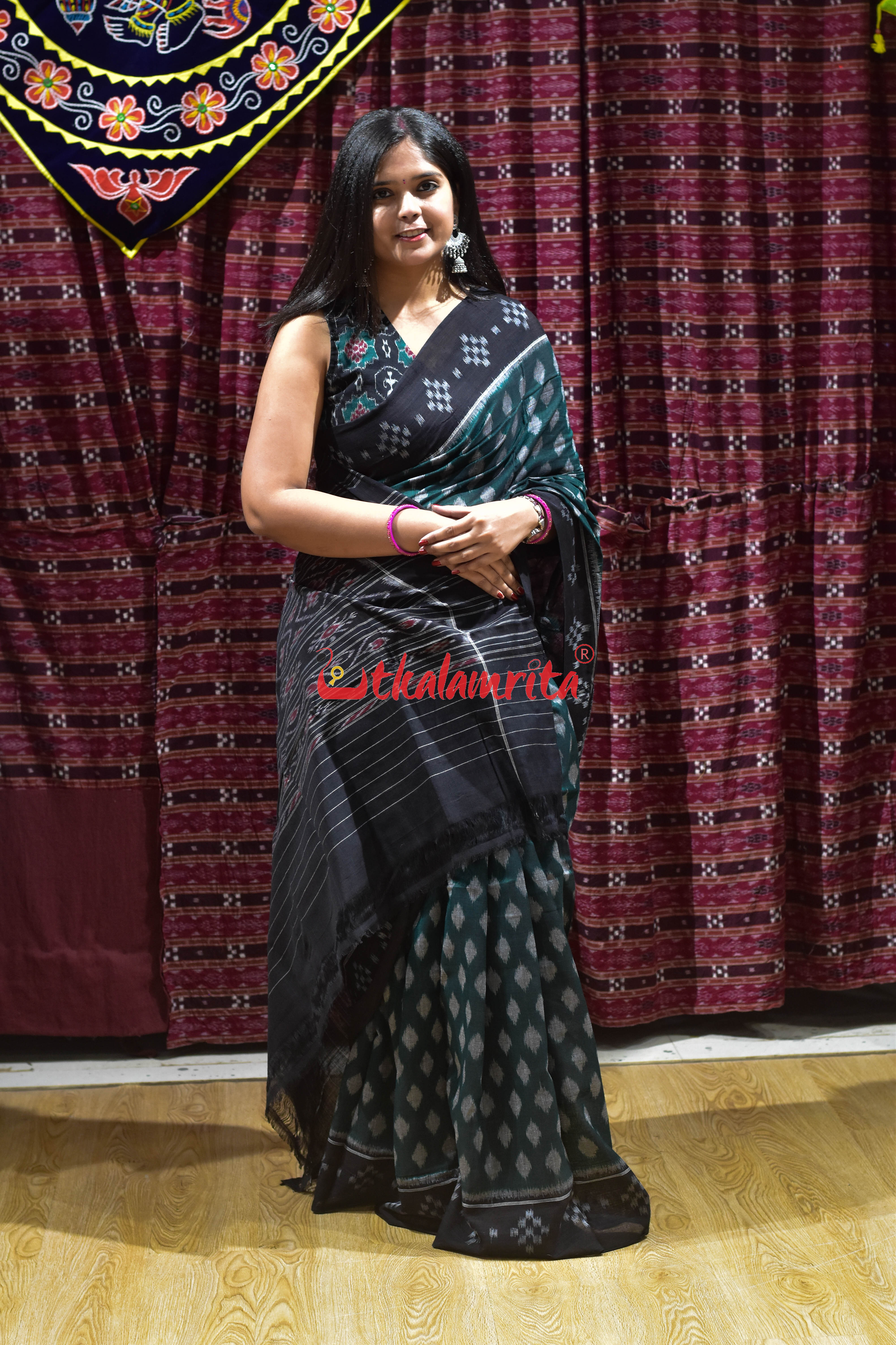 Dotty Thikiri Bottle Green Khandua Cotton Saree