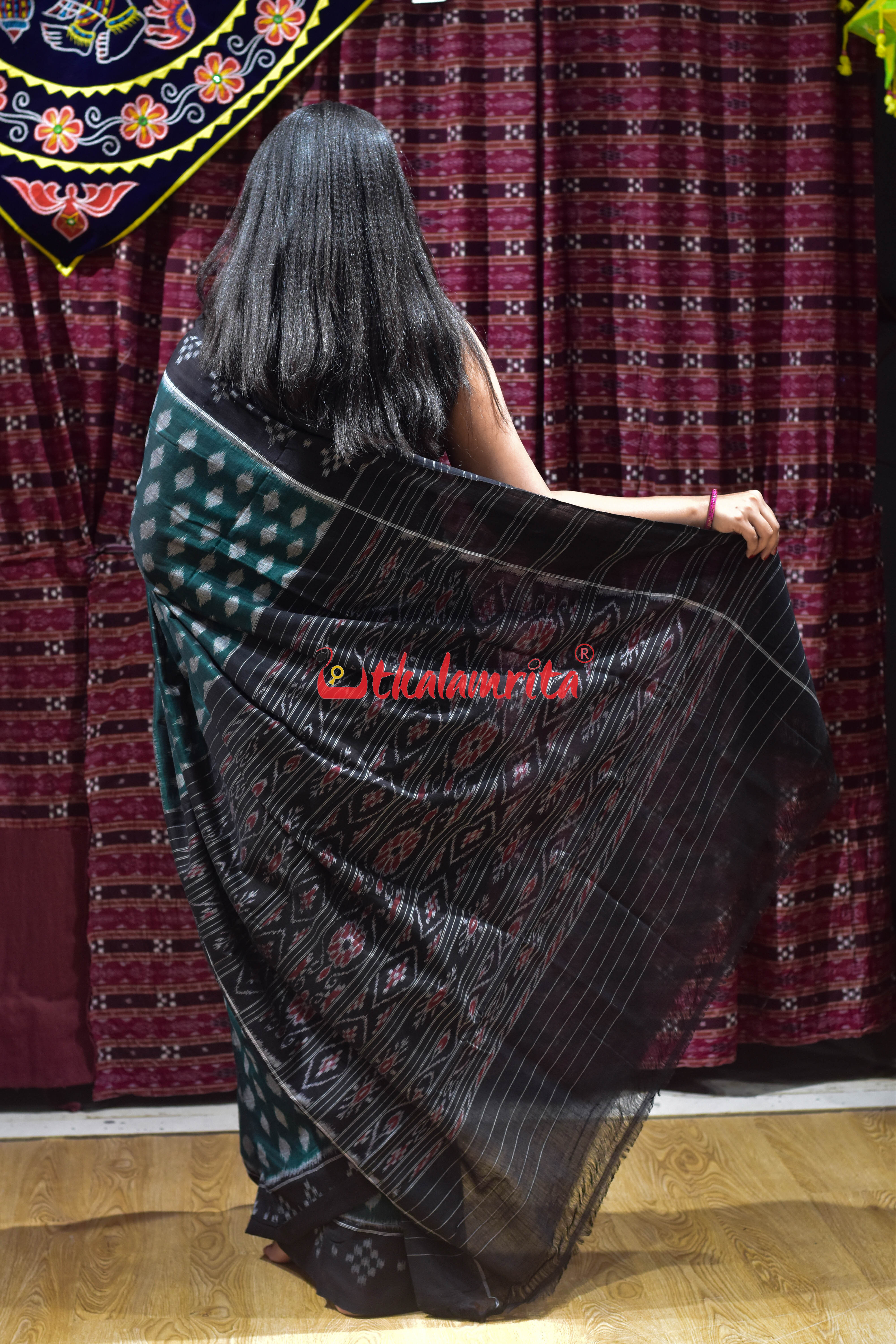 Dotty Thikiri Bottle Green Khandua Cotton Saree