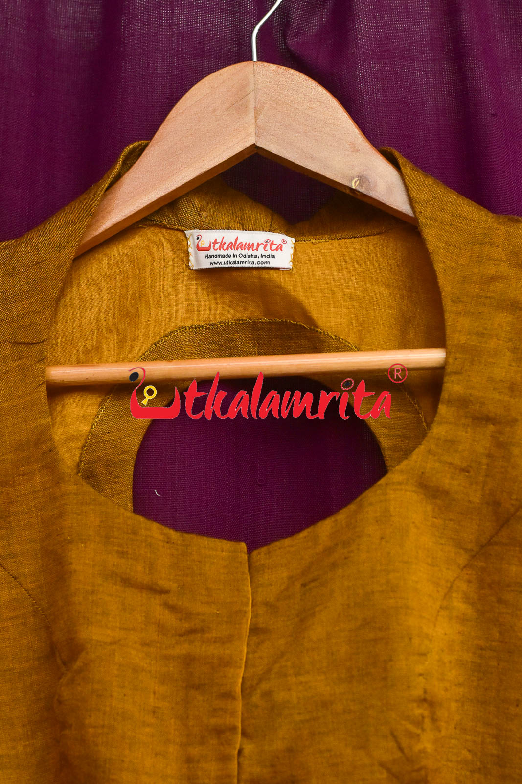 Plain Golden Oval (Blouse)