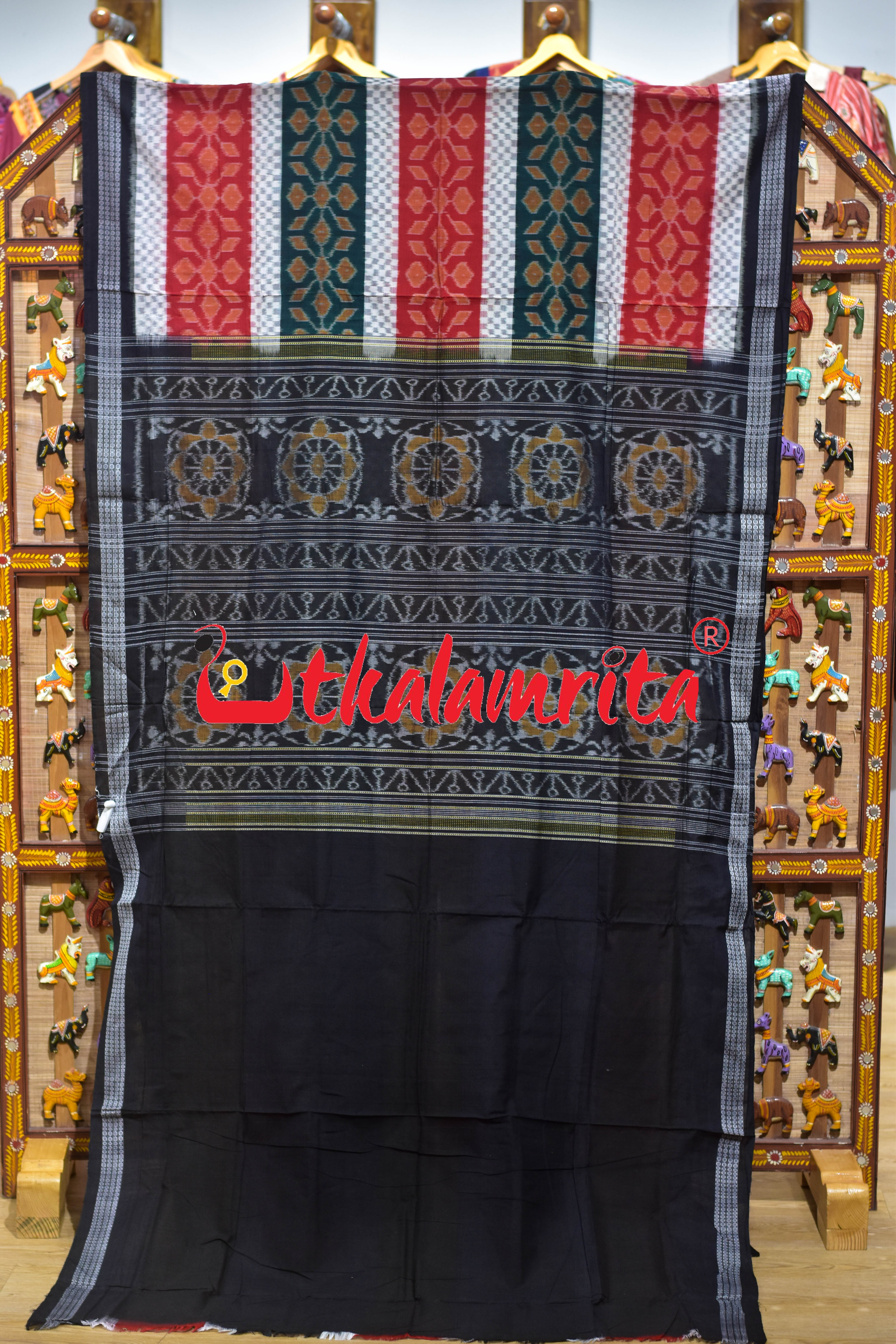 Egara Dhadiya Red Green White Sambalpuri Cotton Saree
