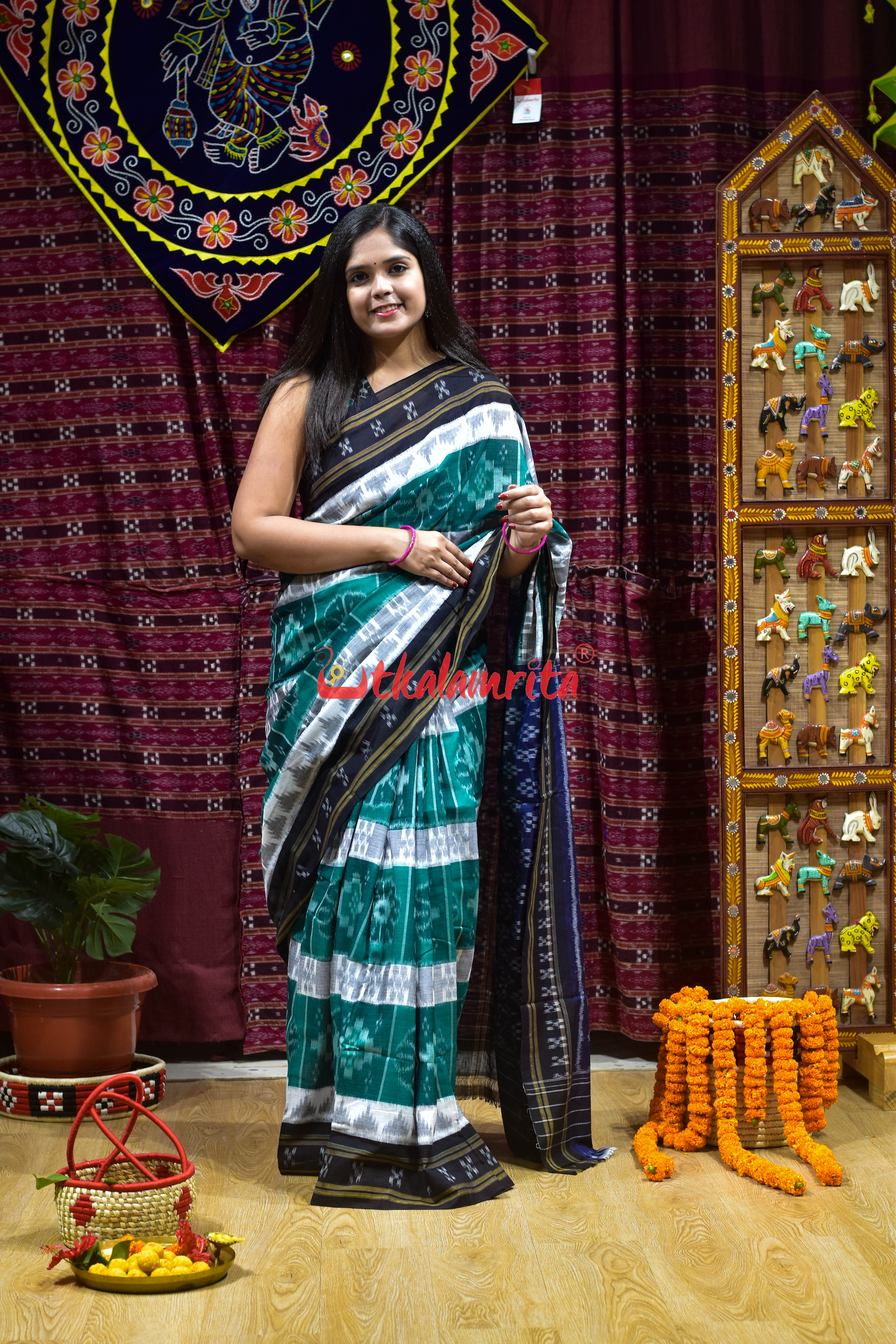Green with 7D Black Body Bandha Khandua Cotton Saree
