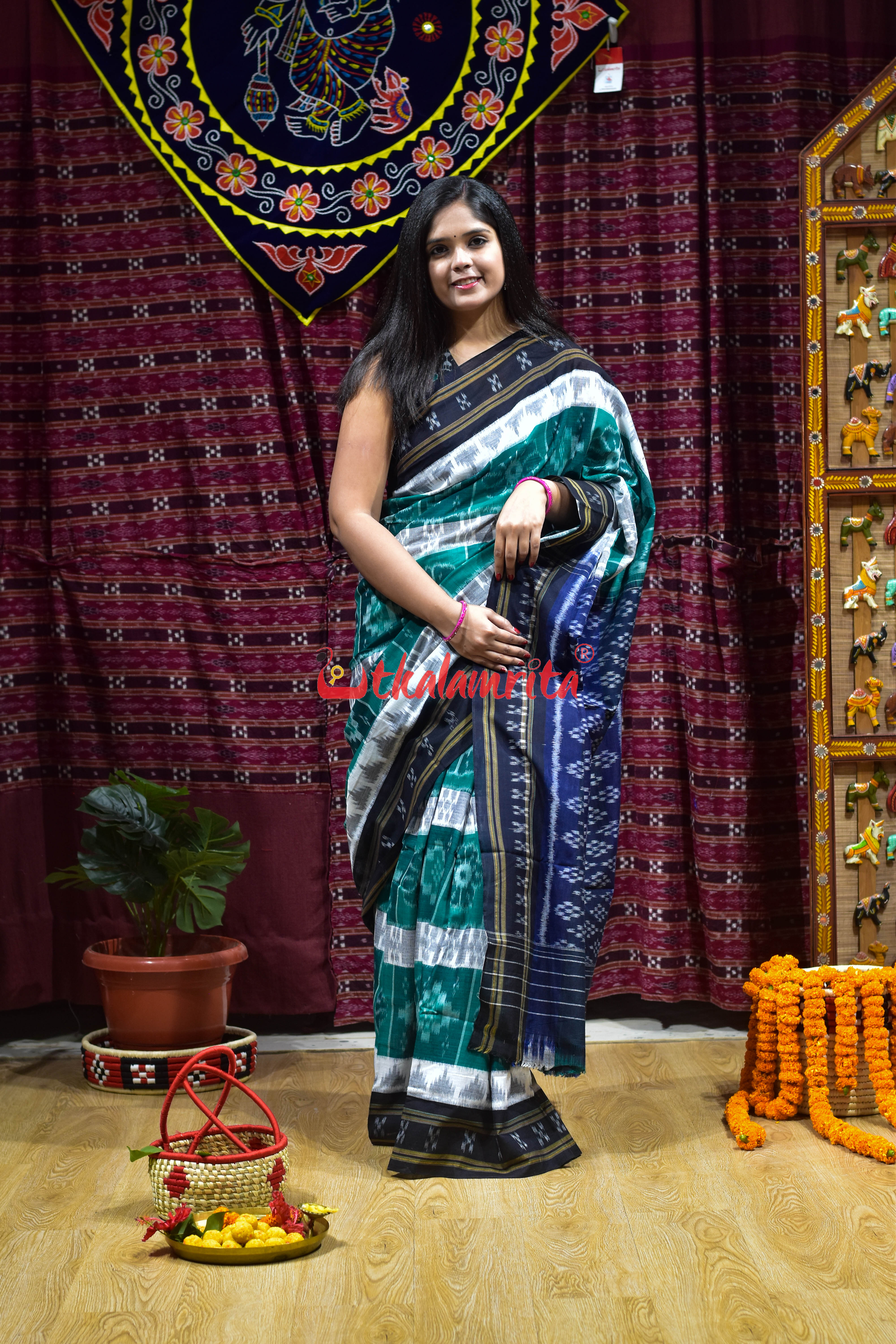 Green with 7D Black Body Bandha Khandua Cotton Saree