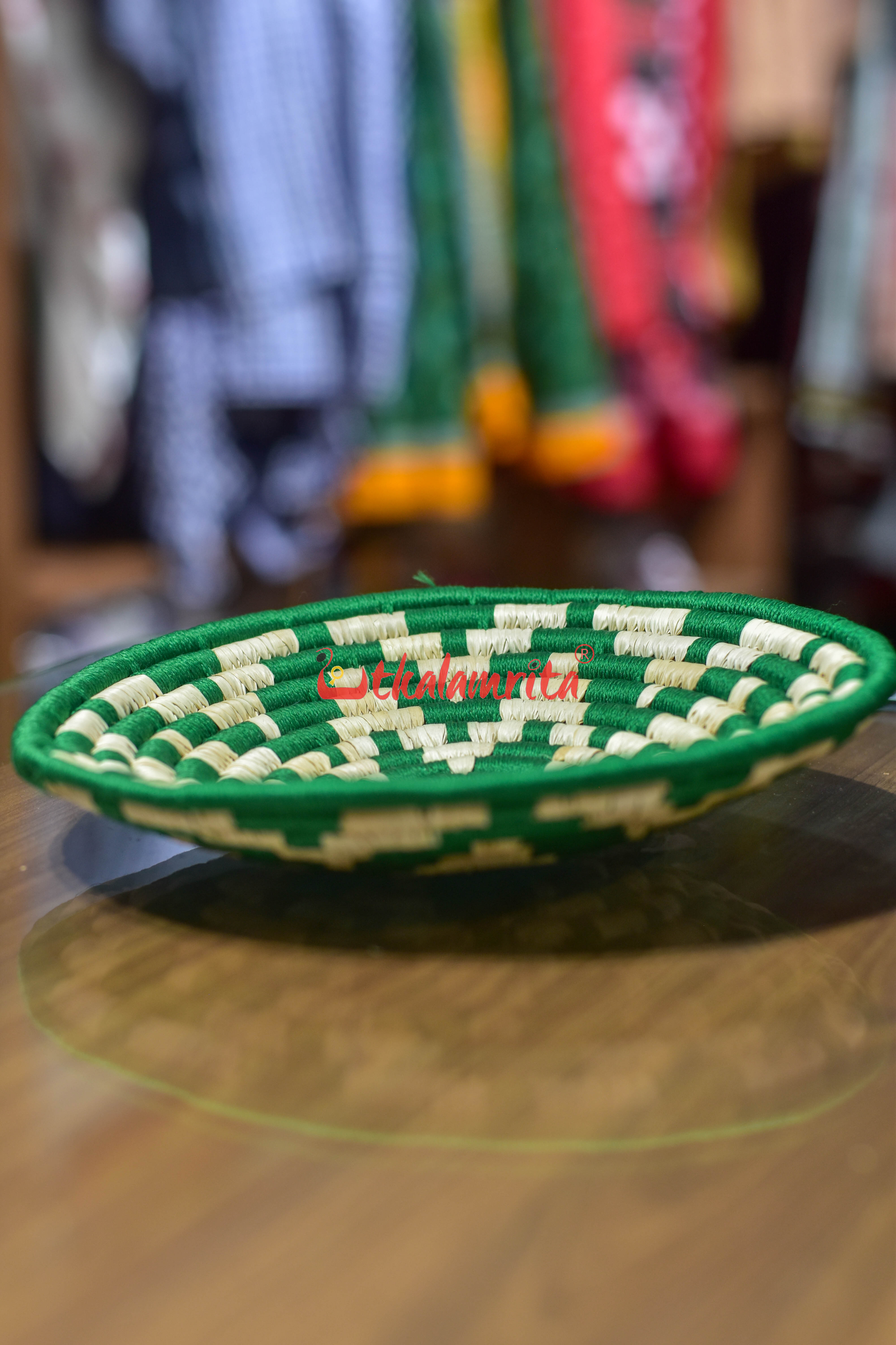 Sabai Grass Green Wall Basket- Small