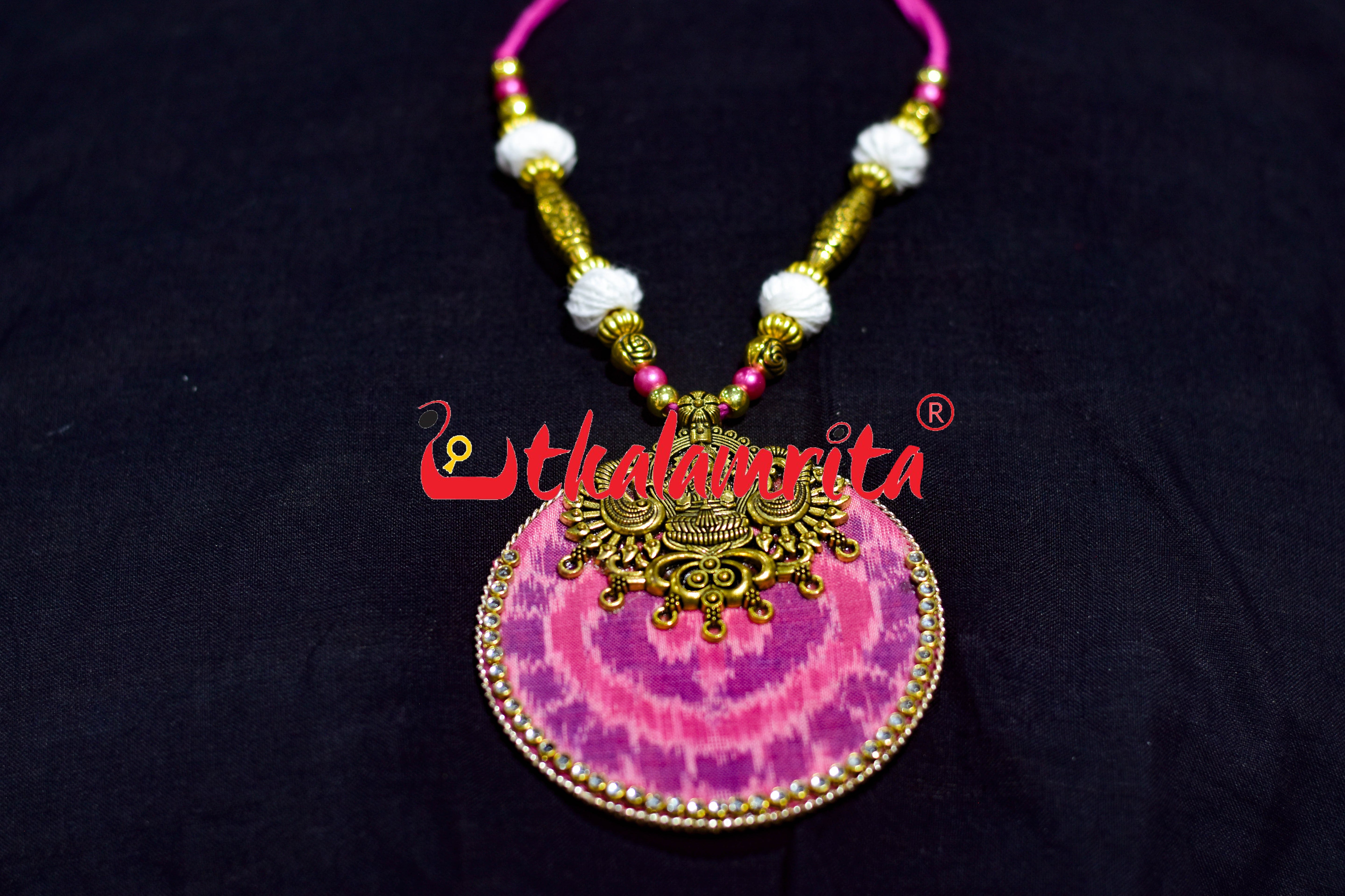 Round Black Ikat Lakhmi Silver Necklace Set