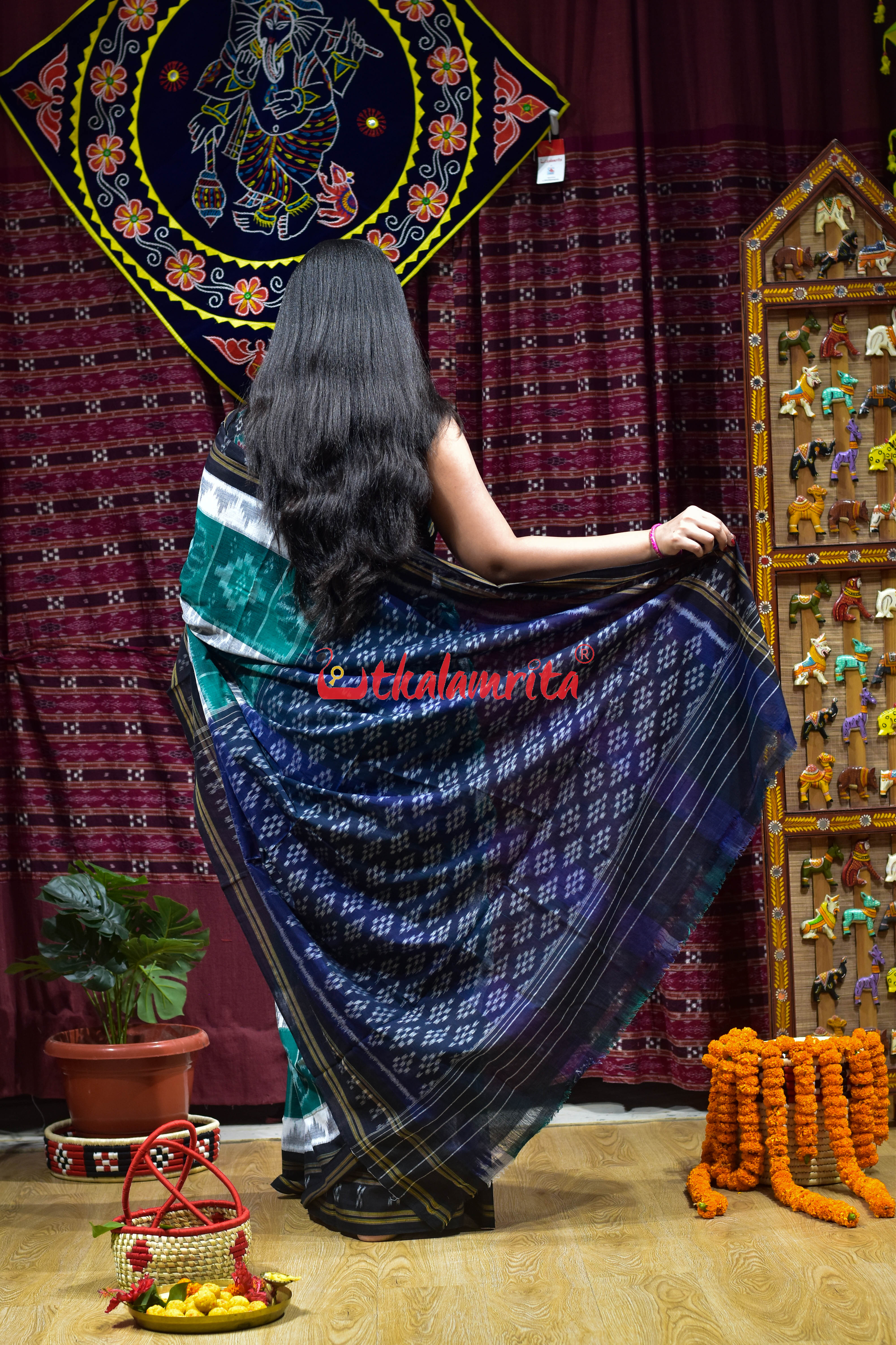 Green with 7D Black Body Bandha Khandua Cotton Saree