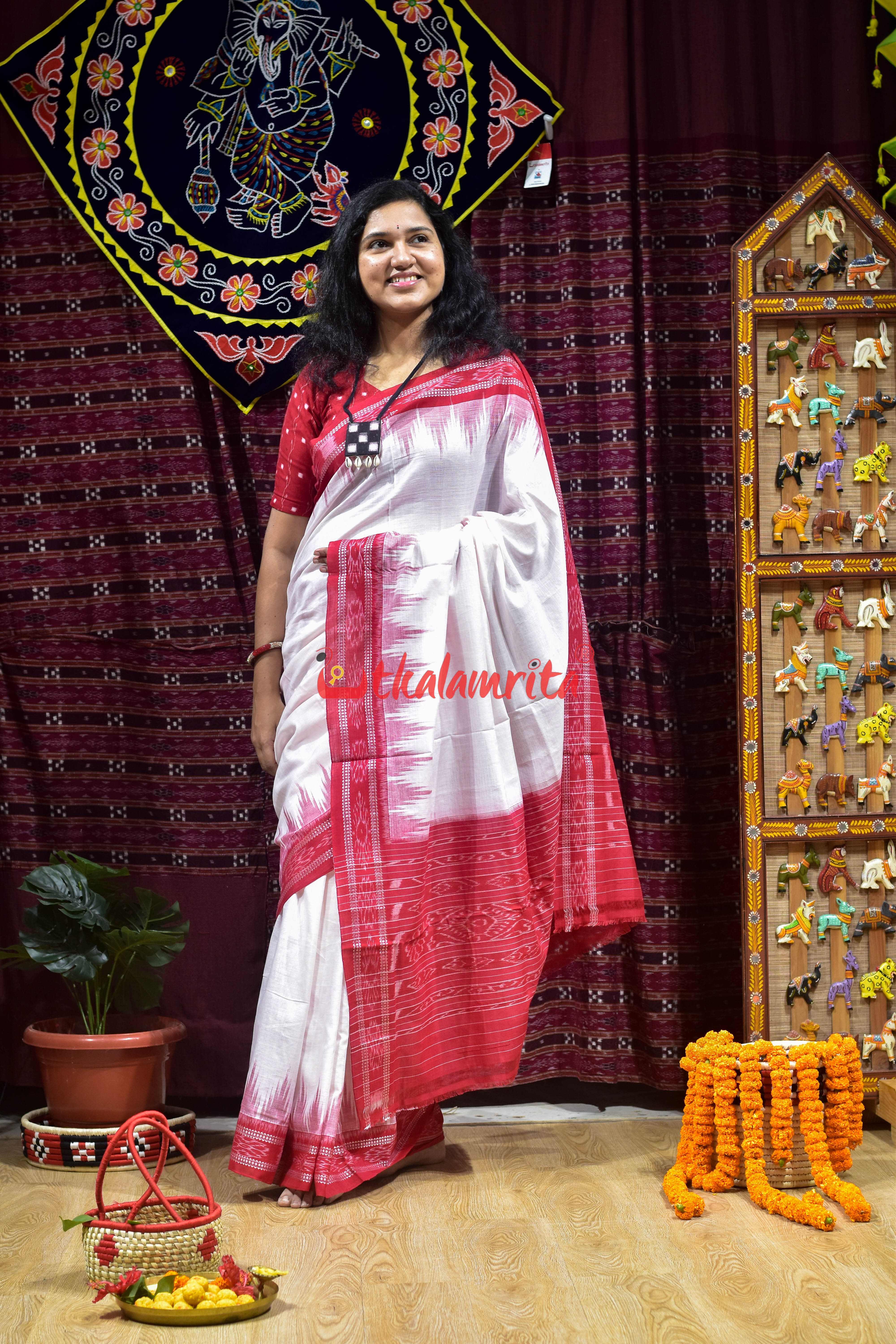White Red Kumbha Plain Khandua Cotton Saree