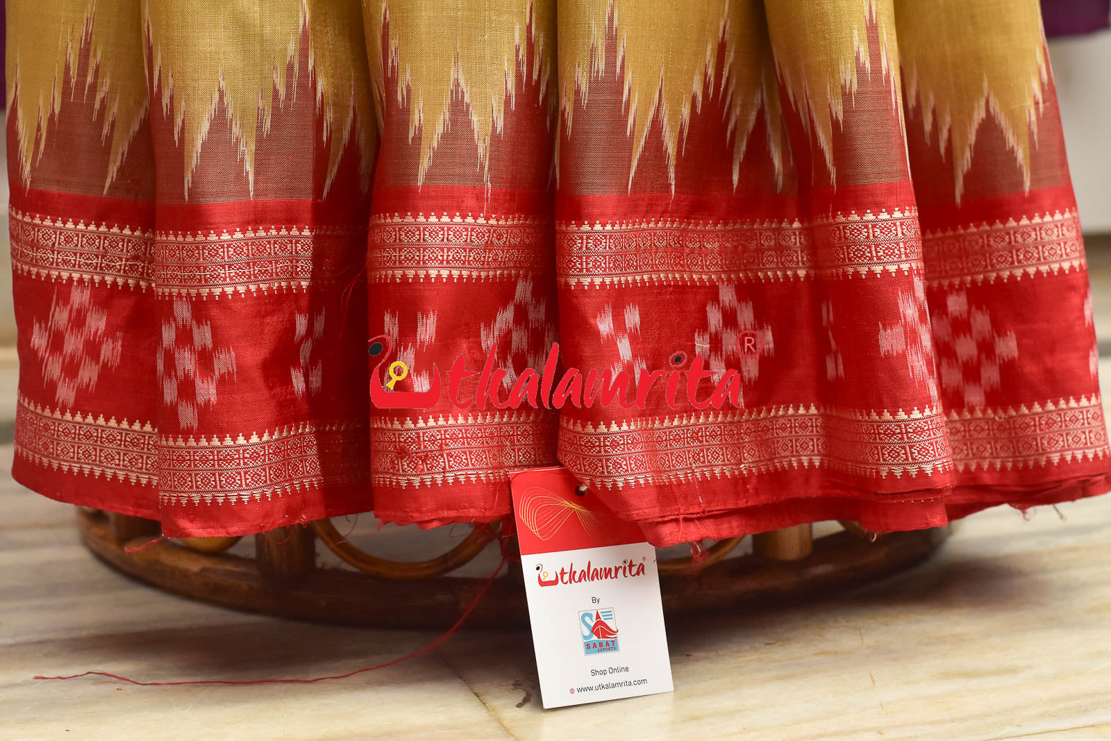 Matha Red Pasapali Jhoti Anchal Khandua Silk Saree