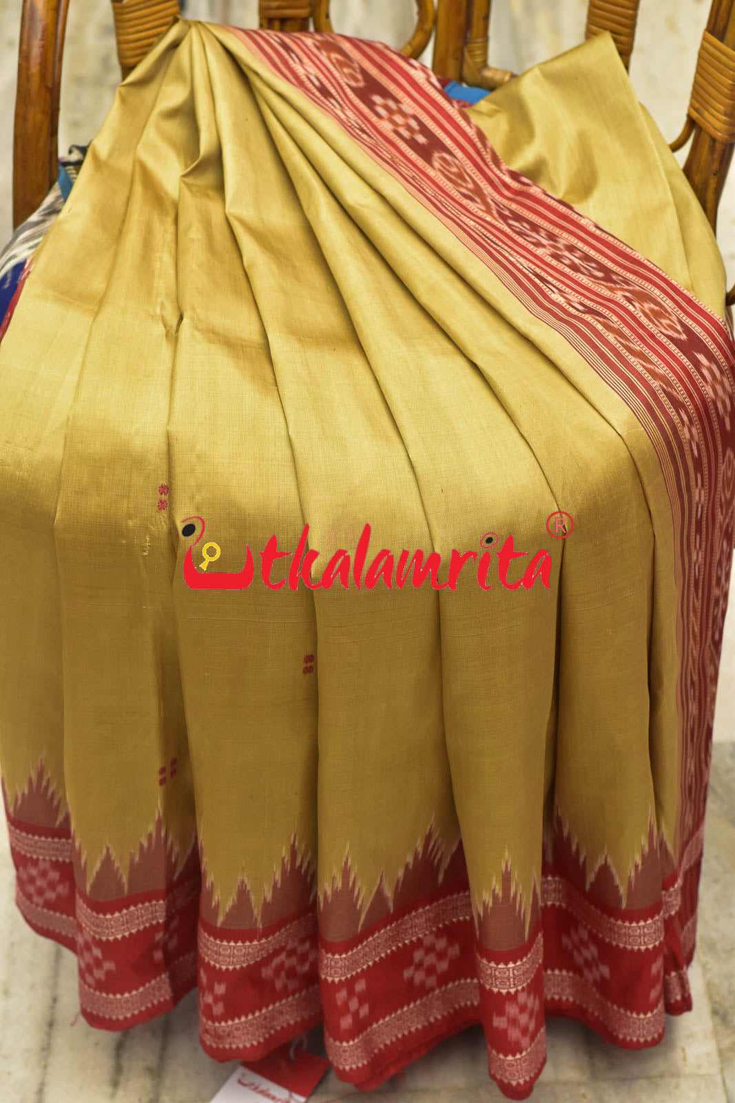 Matha Red Pasapali Jhoti Anchal Khandua Silk Saree