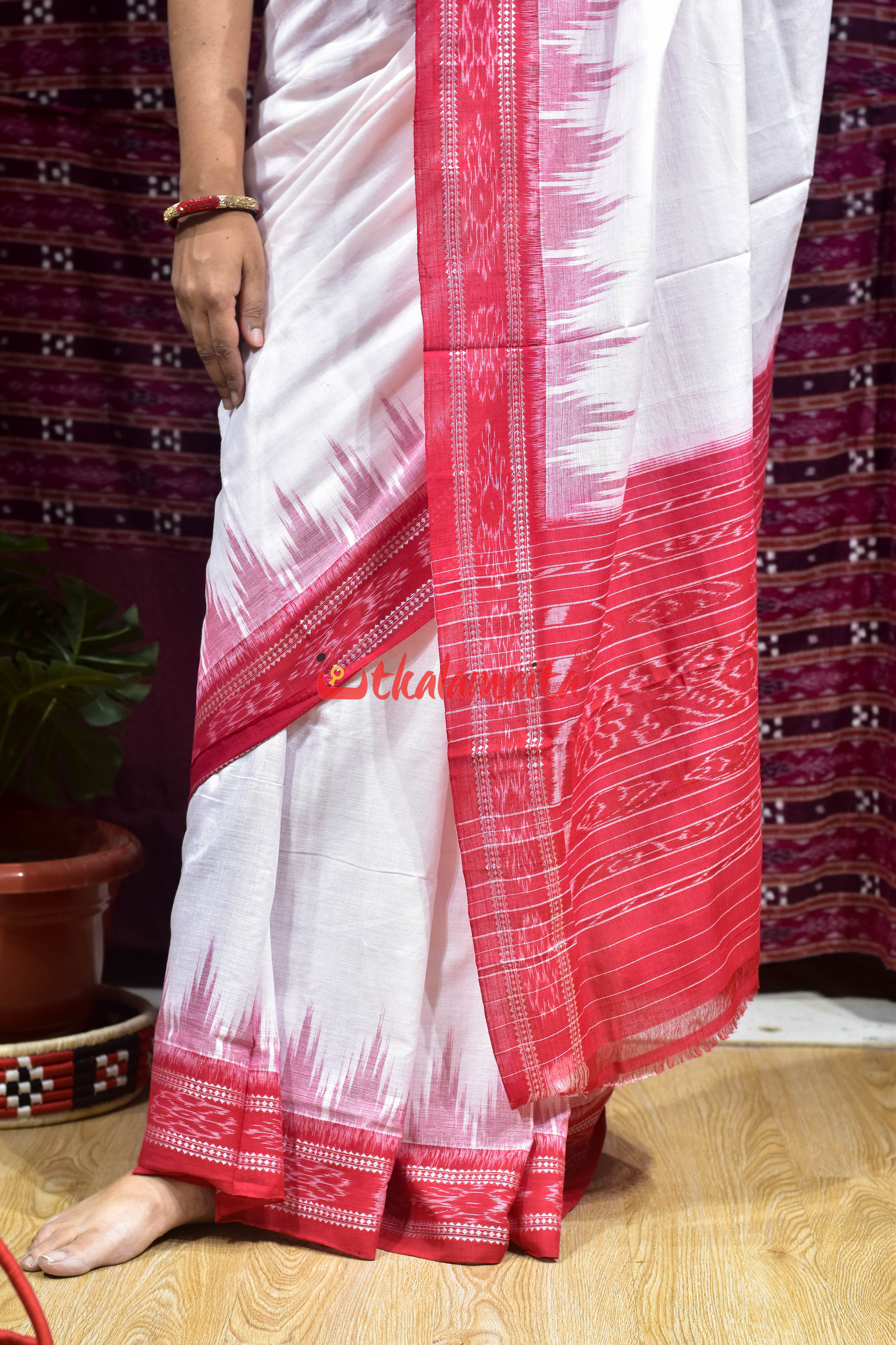 White Red Kumbha Plain Khandua Cotton Saree