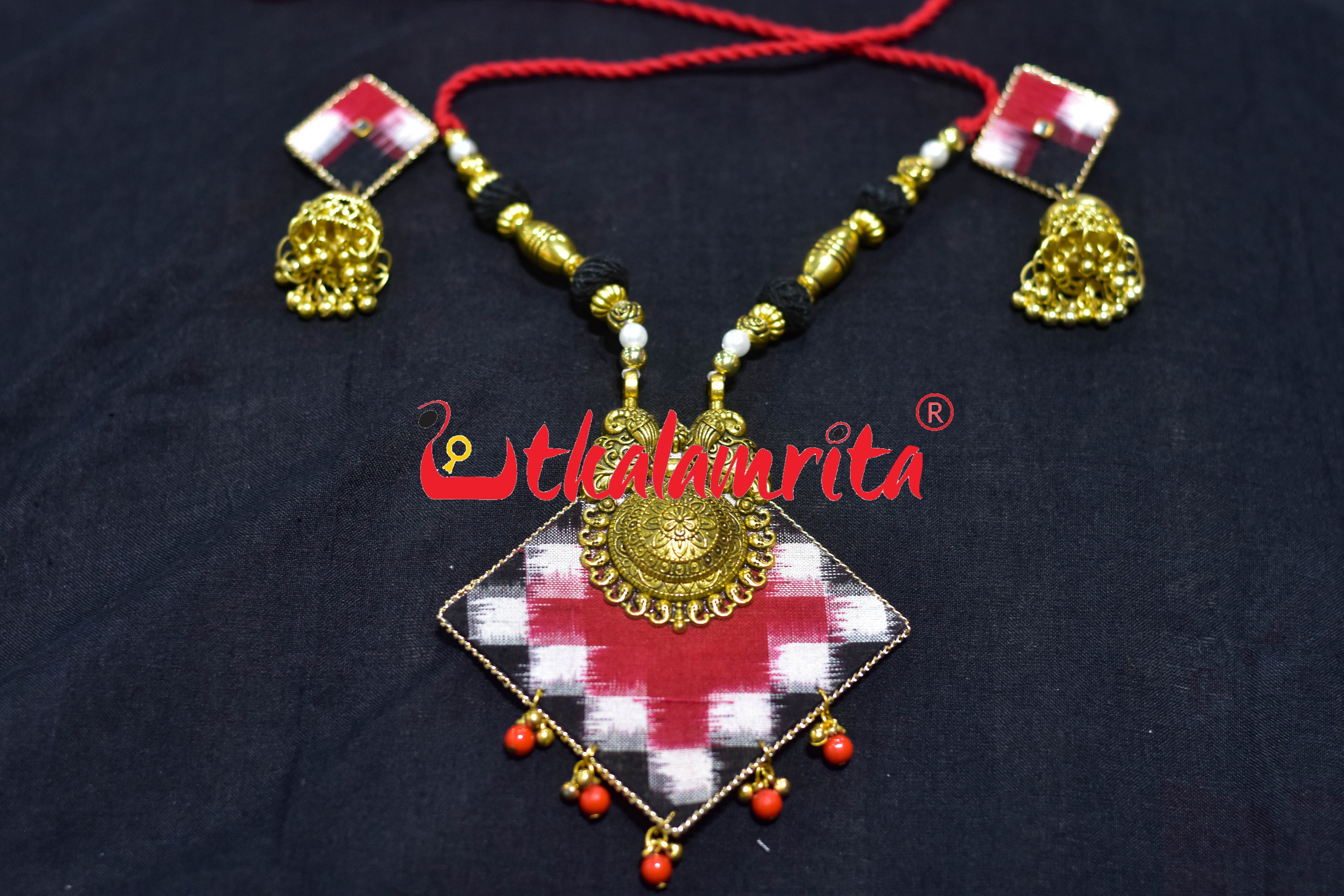 RBW Pasapali Golden Mayura Necklace Set