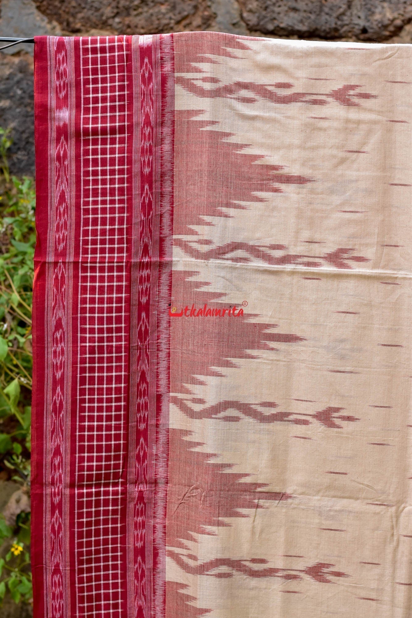 Off White Maroon Check Daali Scot Khandua Cotton Saree