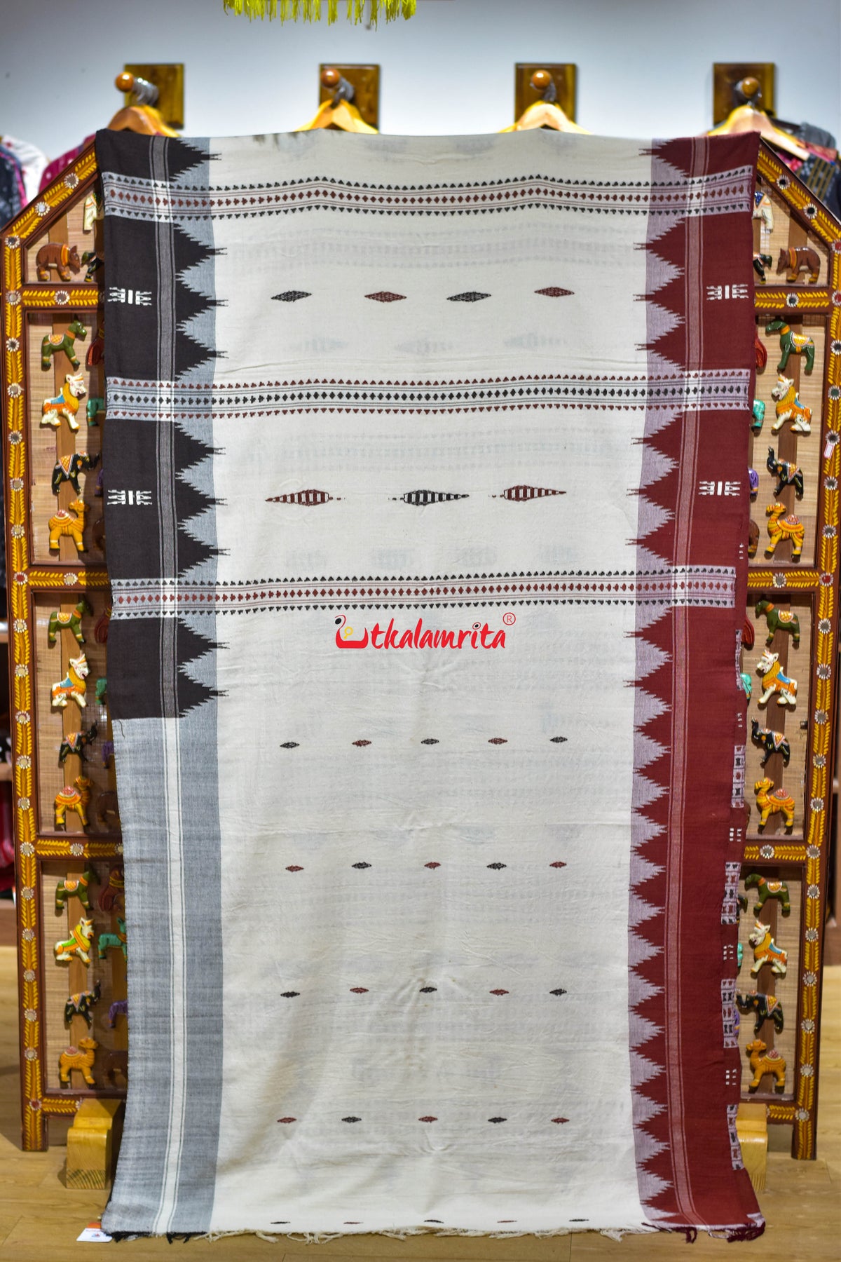 Off White Black Ganga Jamuna Kotpad Cotton Saree