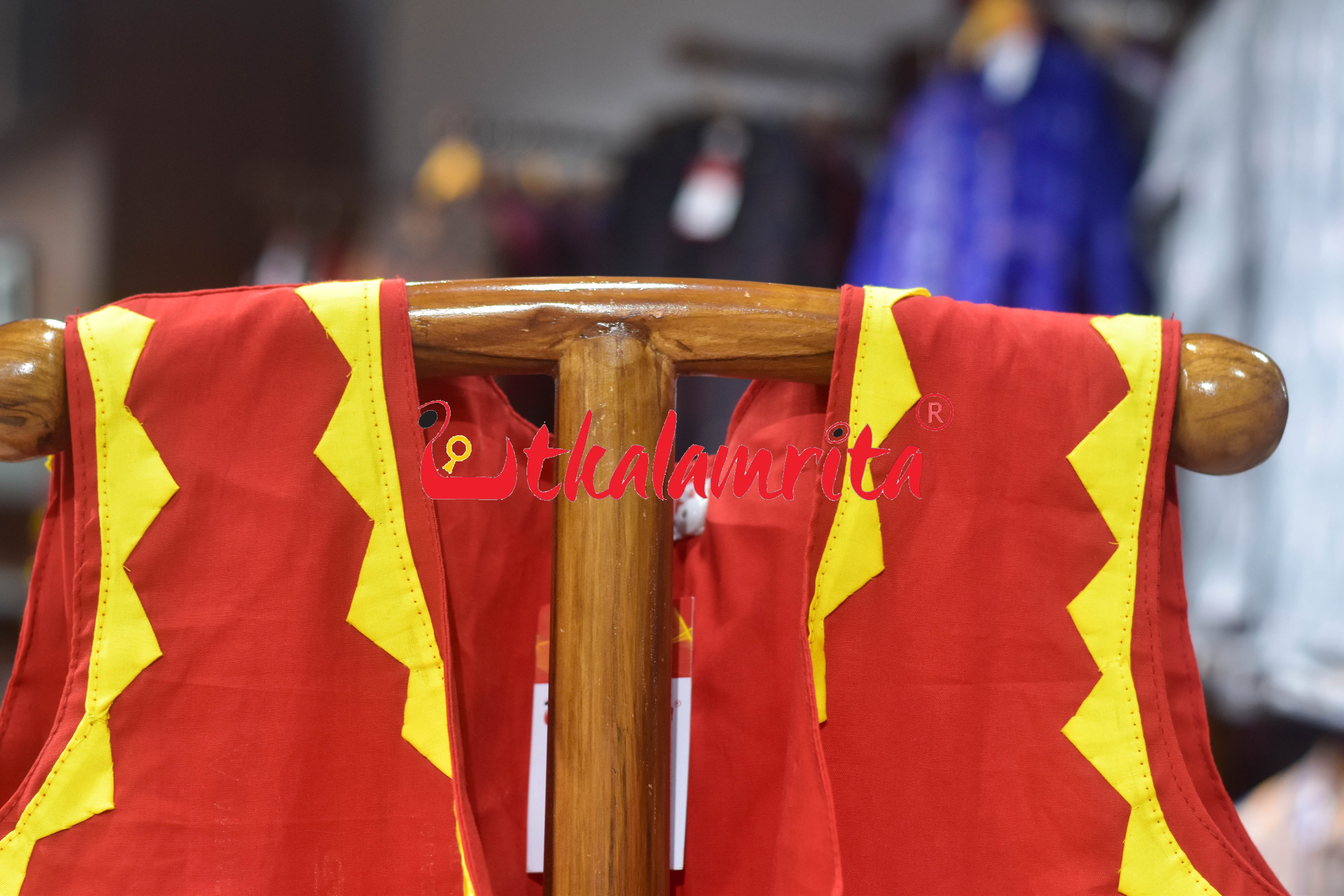 Red Blue Parrot Applique (Jacket)