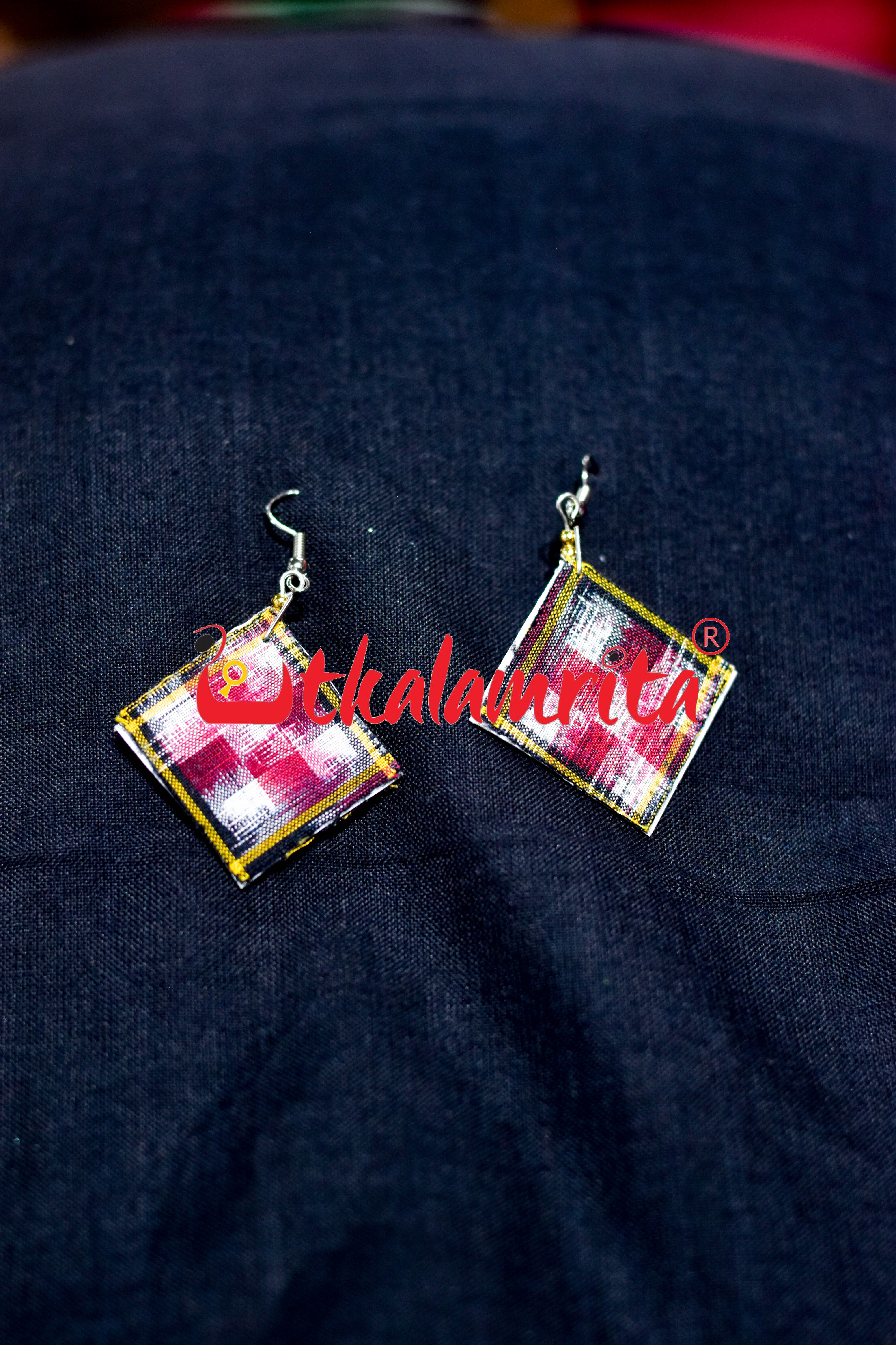 Small Red Black Pasapali Earrings