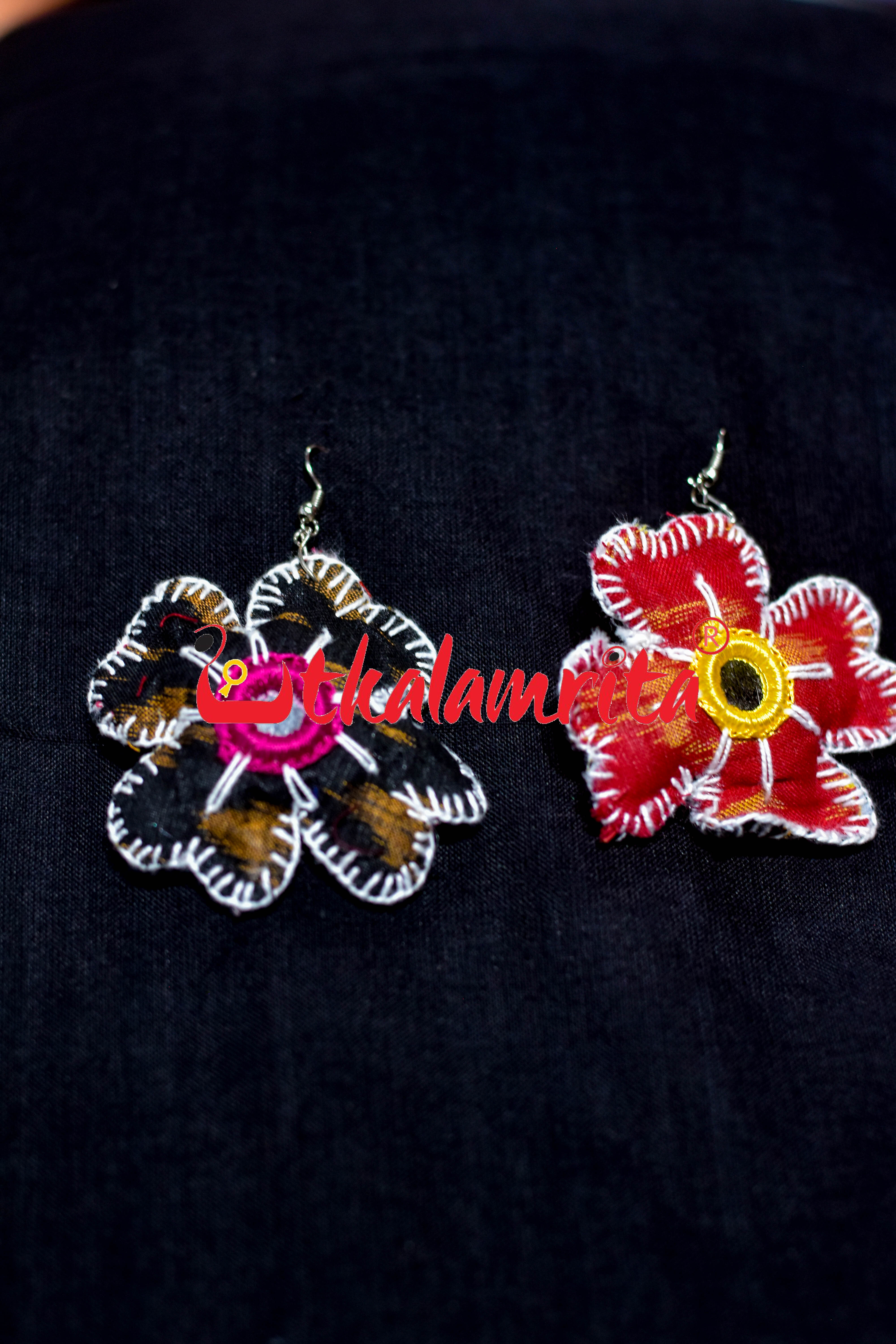 Red Black Double Sideed Flower