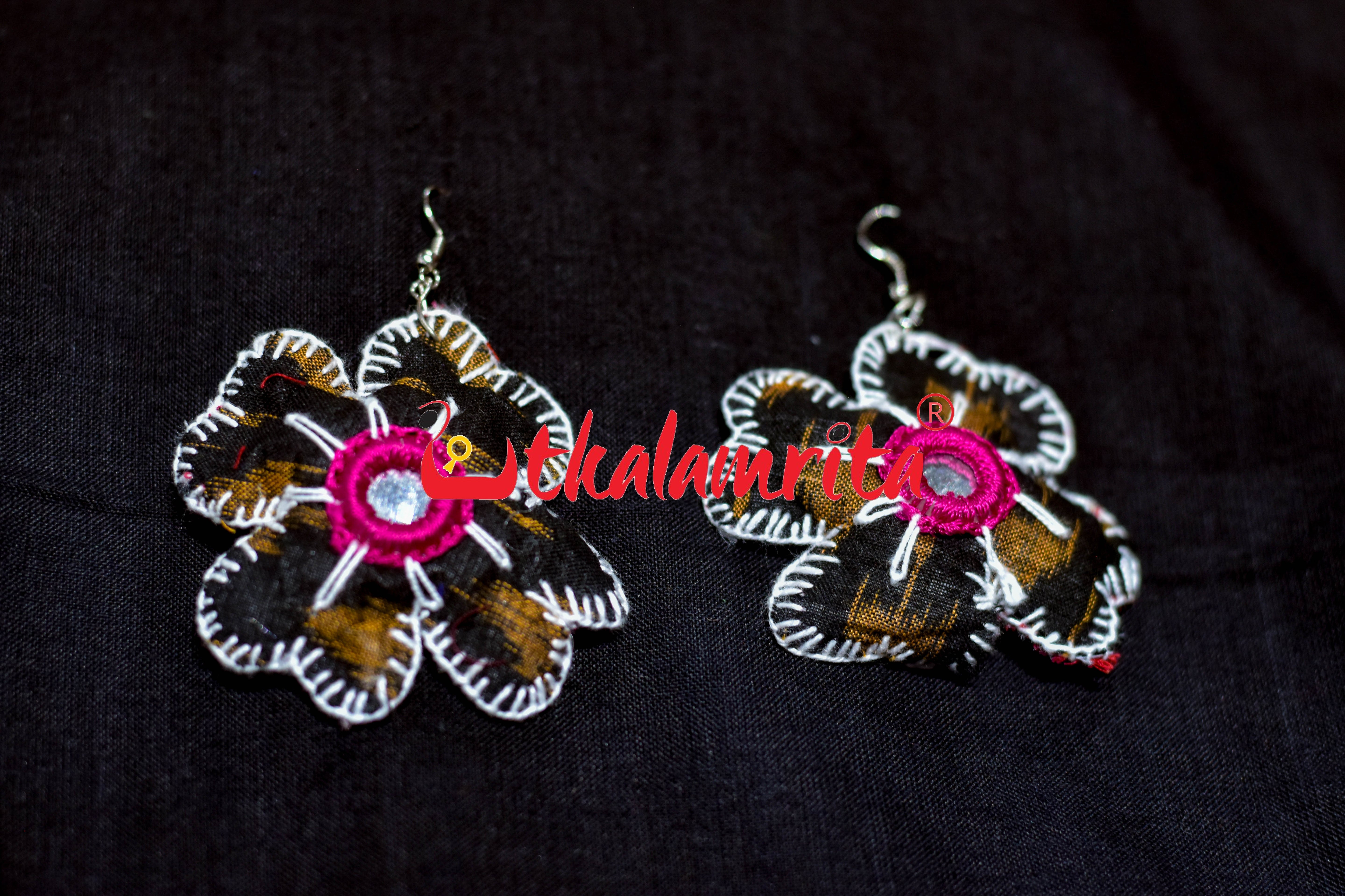 Red Black Double Sideed Flower