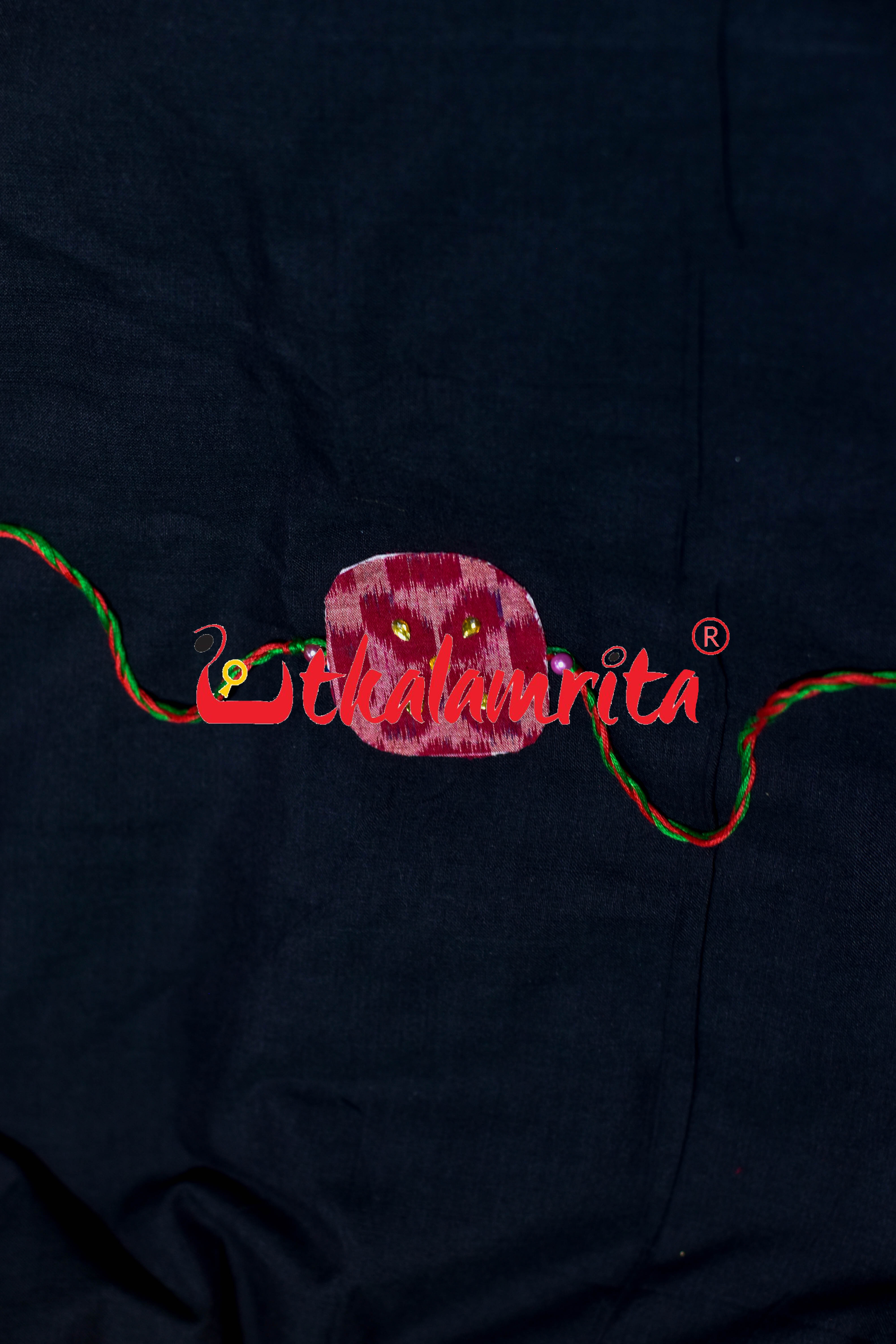 Red Round Flower (Ikat Rakhi)