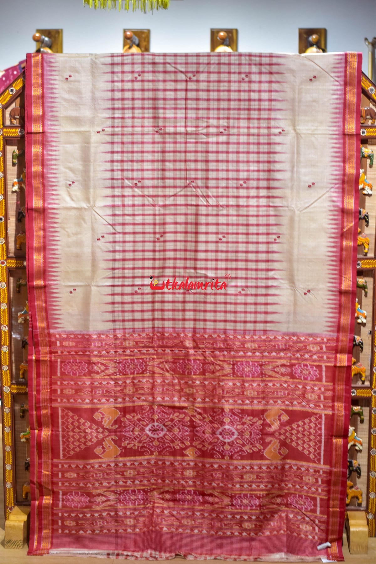 Middle Check Red Fish Border Gopalpur Tussar Silk Saree