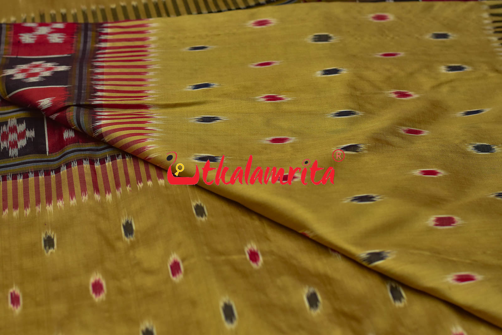 Miriga Tipa Middle Pasapali Chandan Khandua Silk Saree