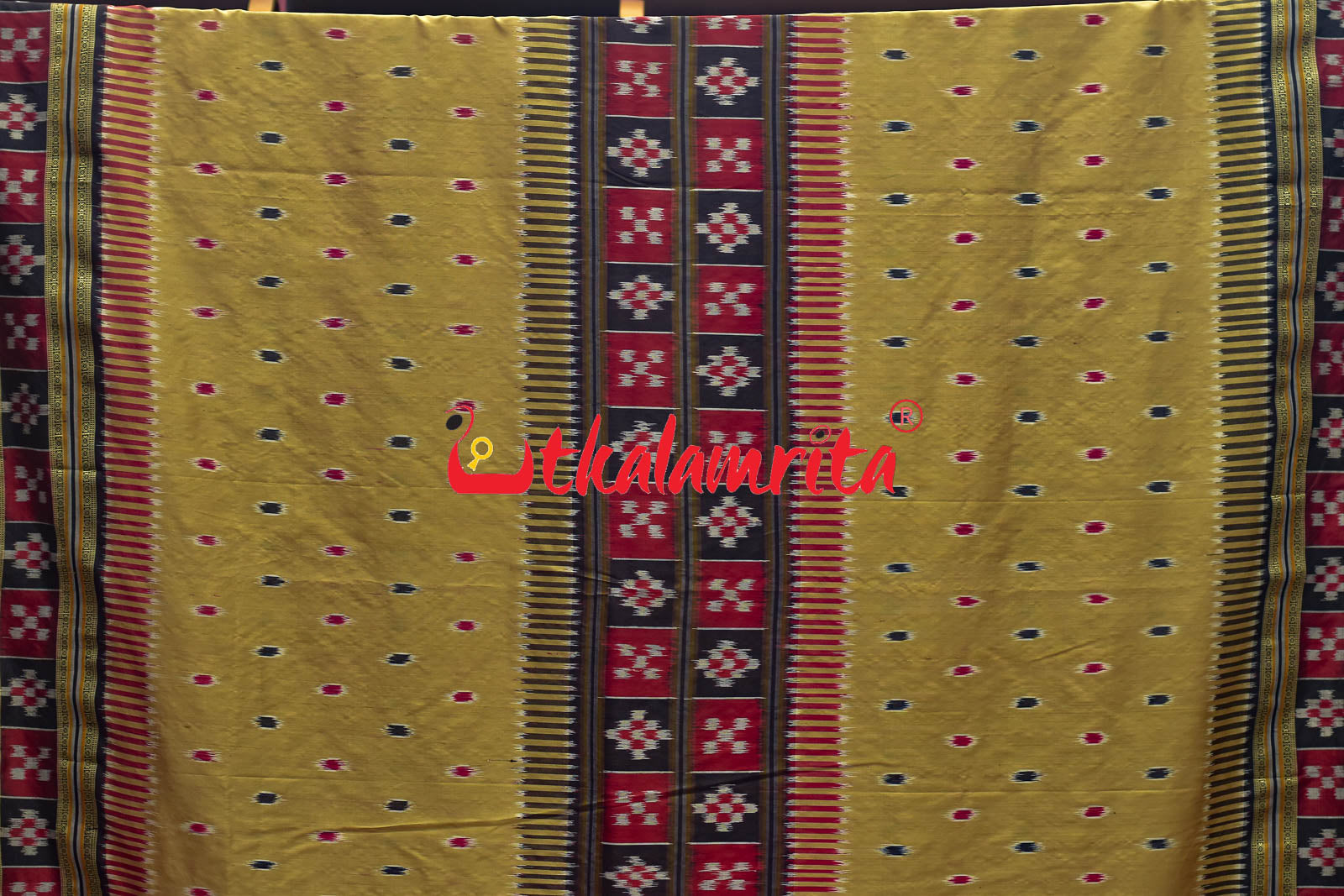 Miriga Tipa Middle Pasapali Chandan Khandua Silk Saree