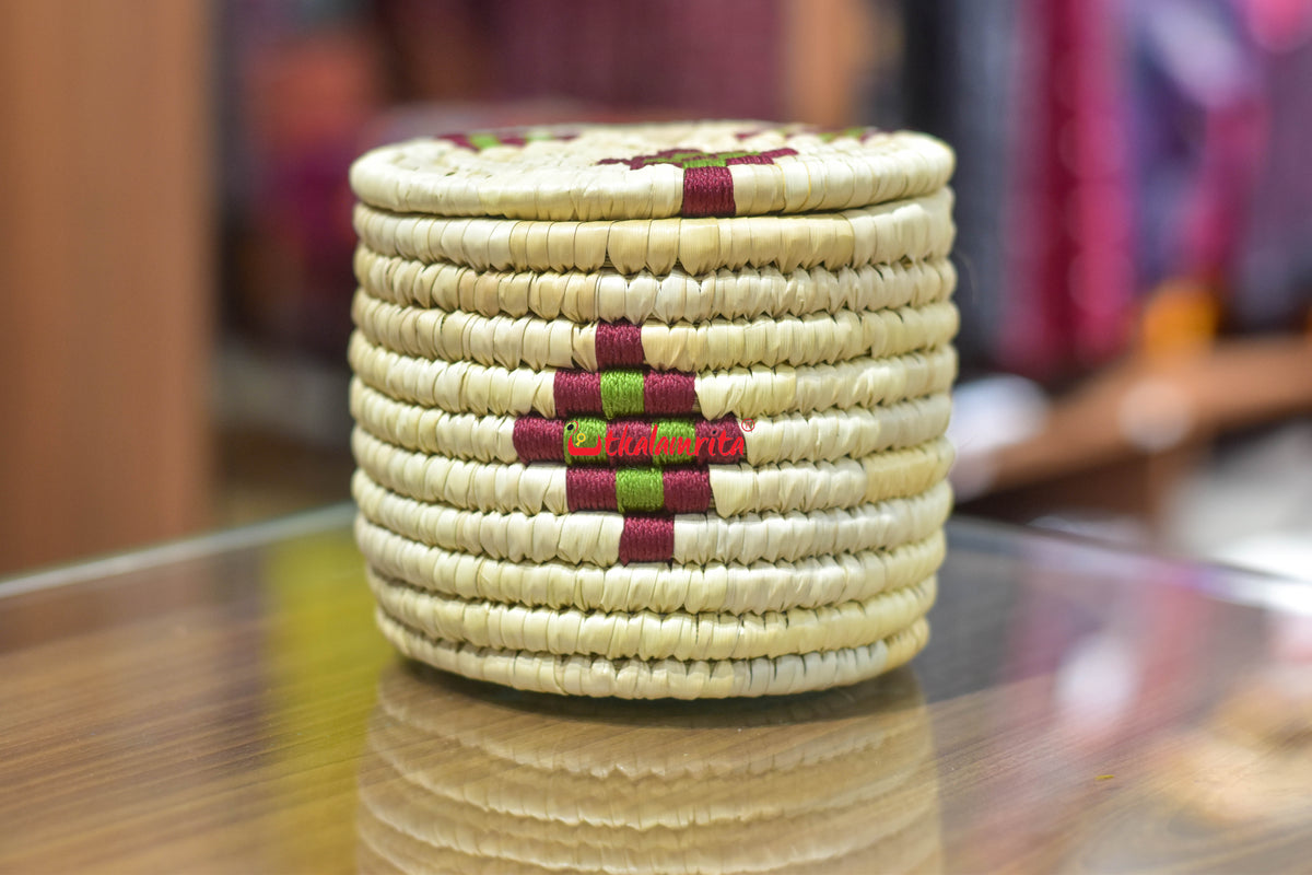 Natural Maroon Mehendi Pasapali Choco Box
