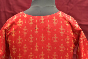 Tribals Standing Red (Blouse)