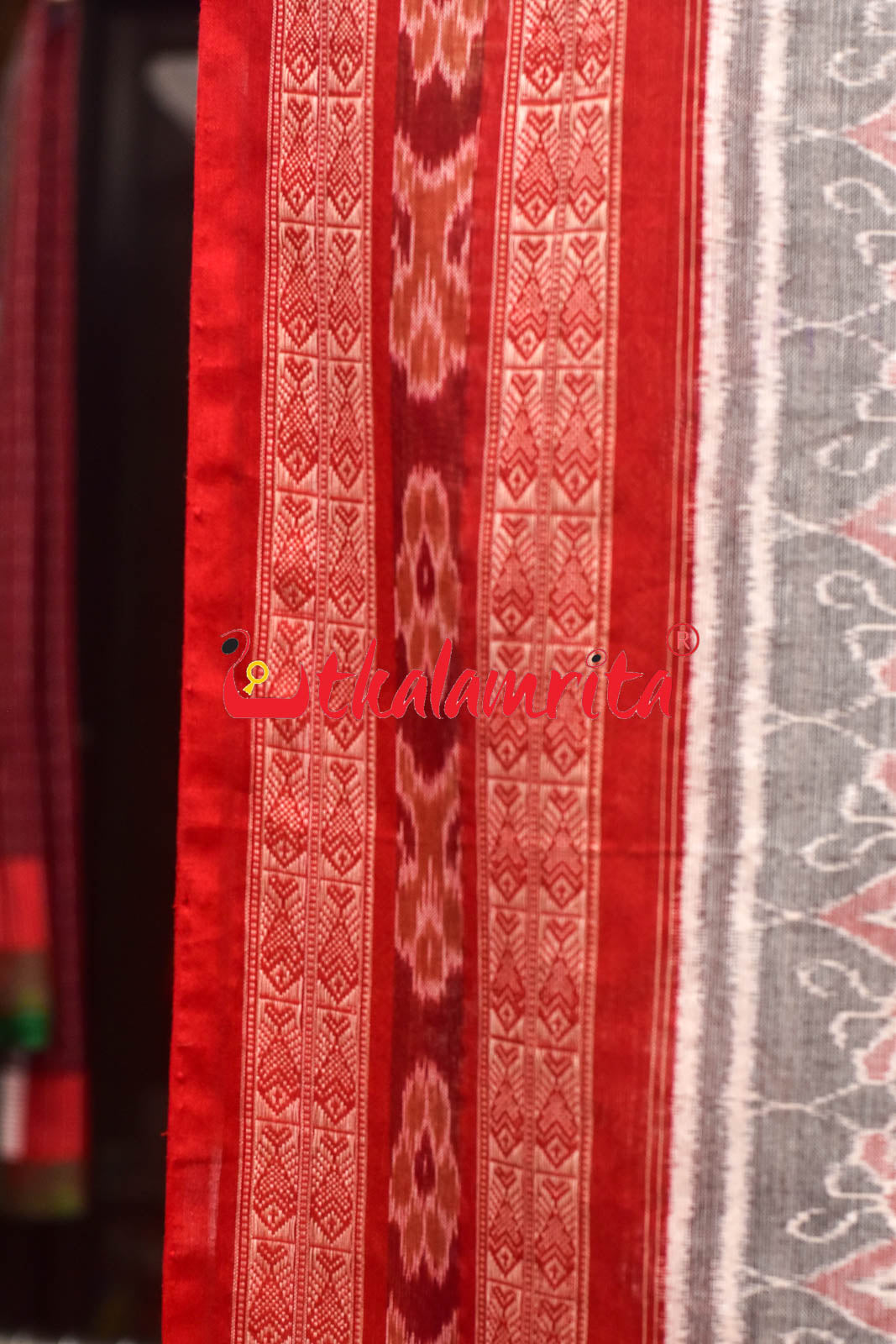 Grey Red Sambalpuri Fish Border (Dupatta)