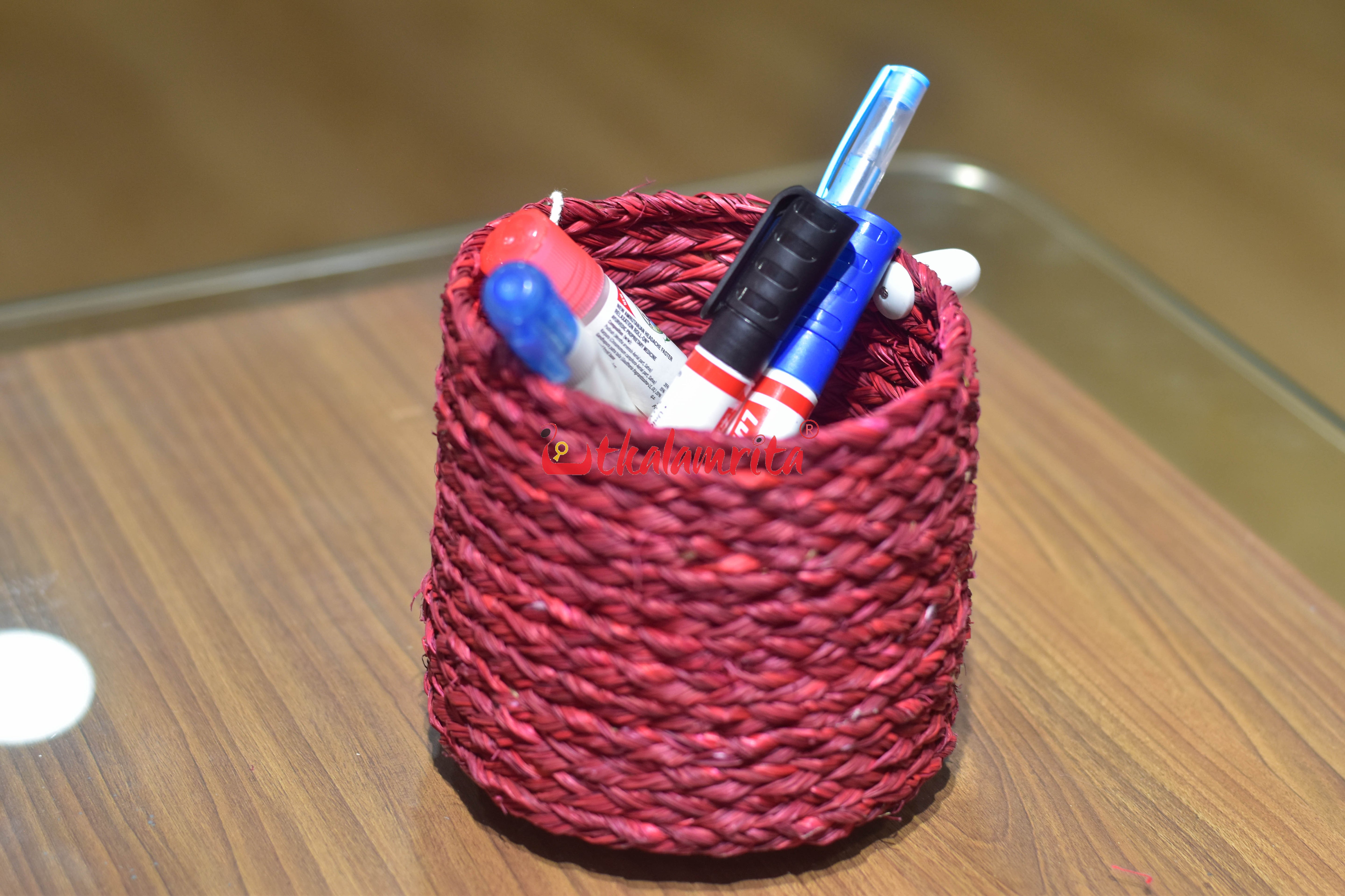 Sabai Grass Penstand Beni (Maroon)