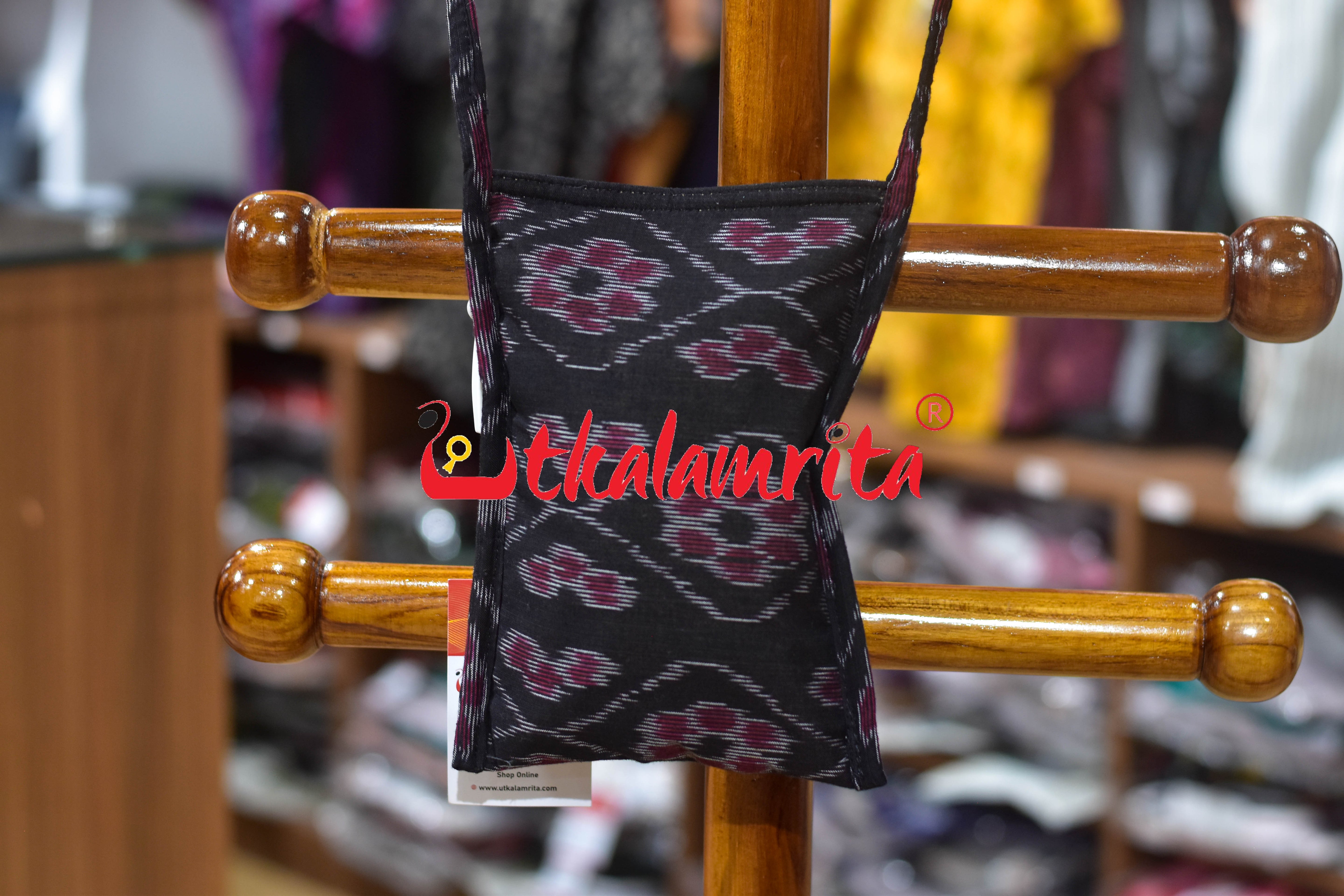 Black Wavy Flower Bandha Mobile Sling Bag