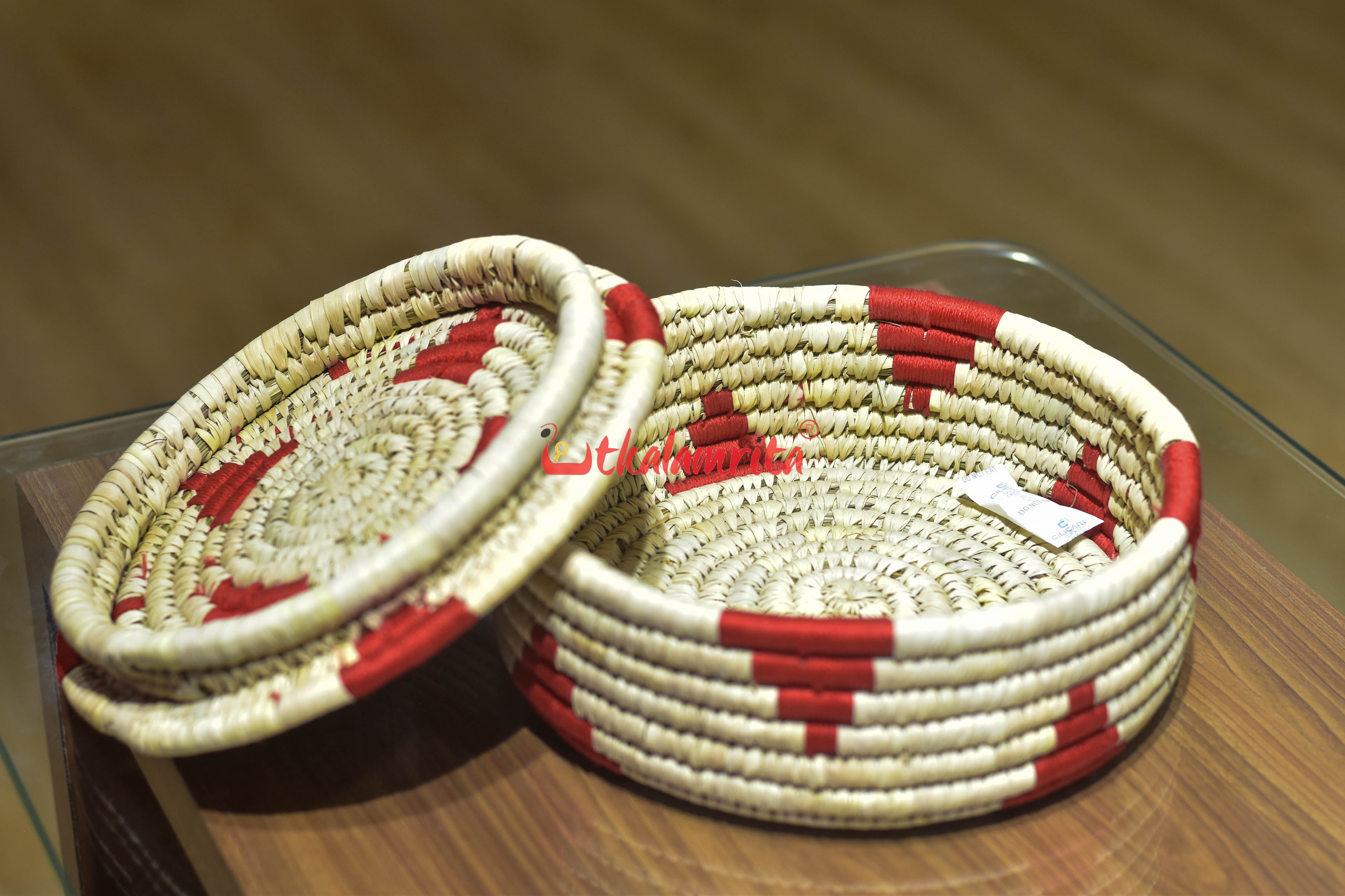 Leo Sabai Grass Roti Box (Red)