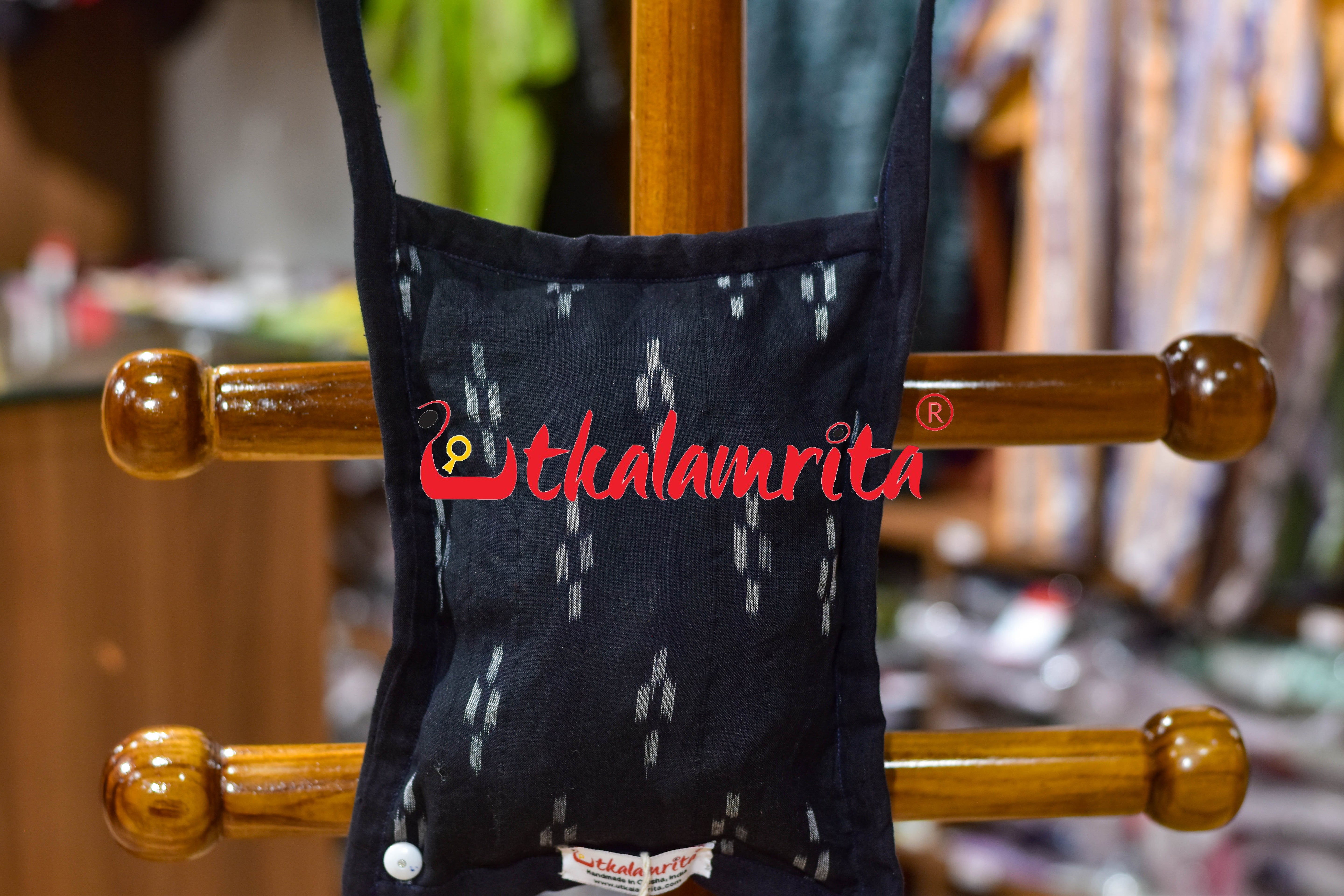 Black Mini Pasapali Small Sling Bag